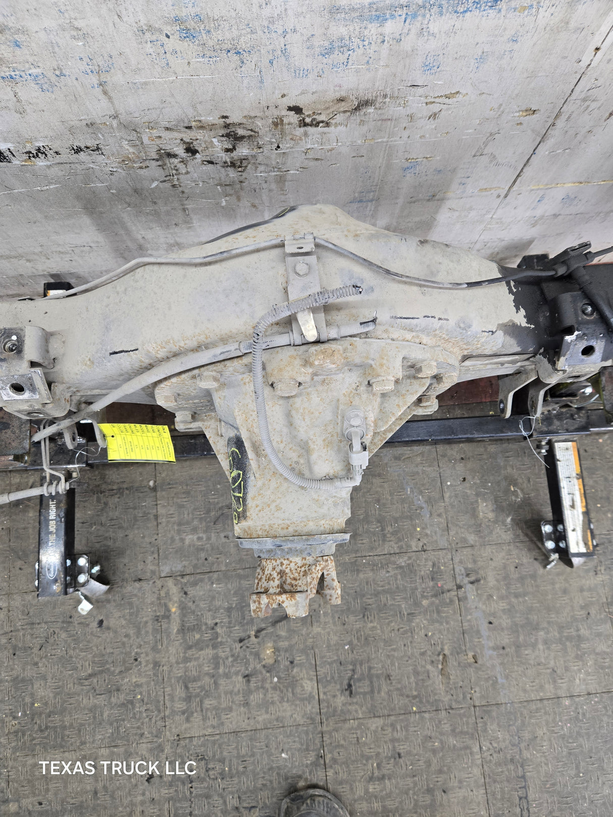 2005-2016 Ford F450 F550 Super Duty Rear Axle 4.30 Gear Ratio DRW
