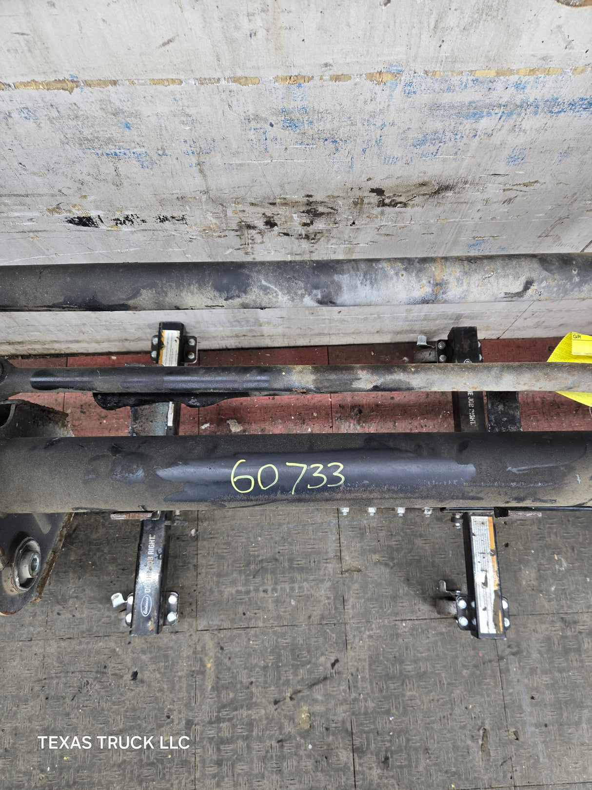 2005-2016 Ford Super Duty F450 F550 FRONT Axle 2wd