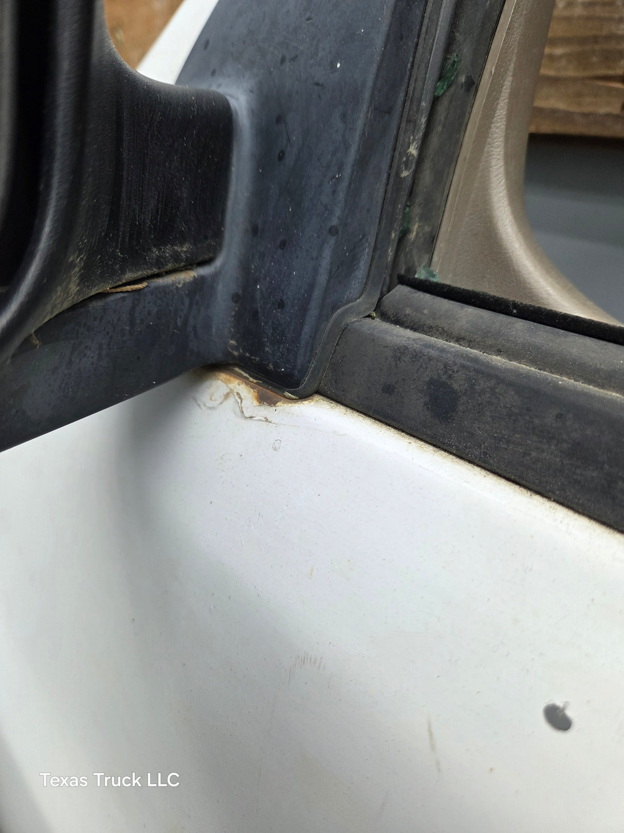 2000-2006 Toyota Tundra Front Left Hand Driver Side 1st Gen Door