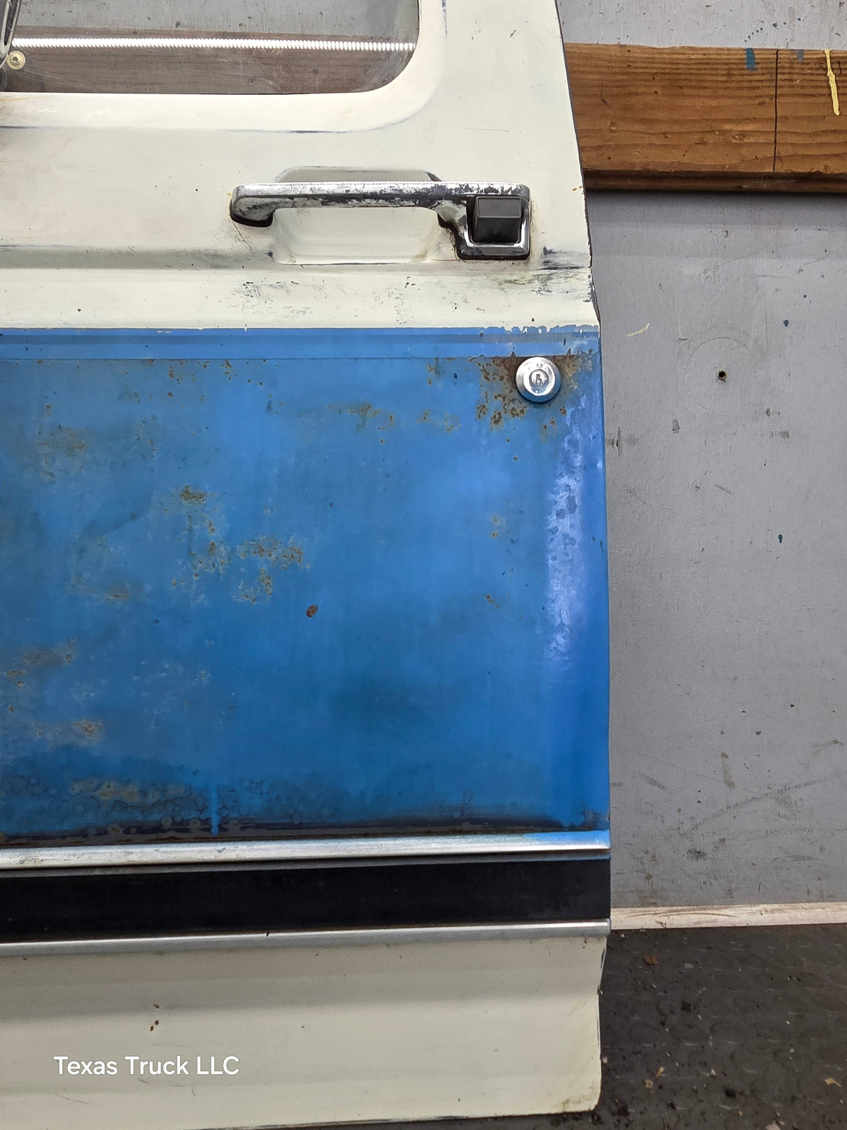 1973-1979 Ford F100 F150 F250 F350 LH Driver Side Front Door