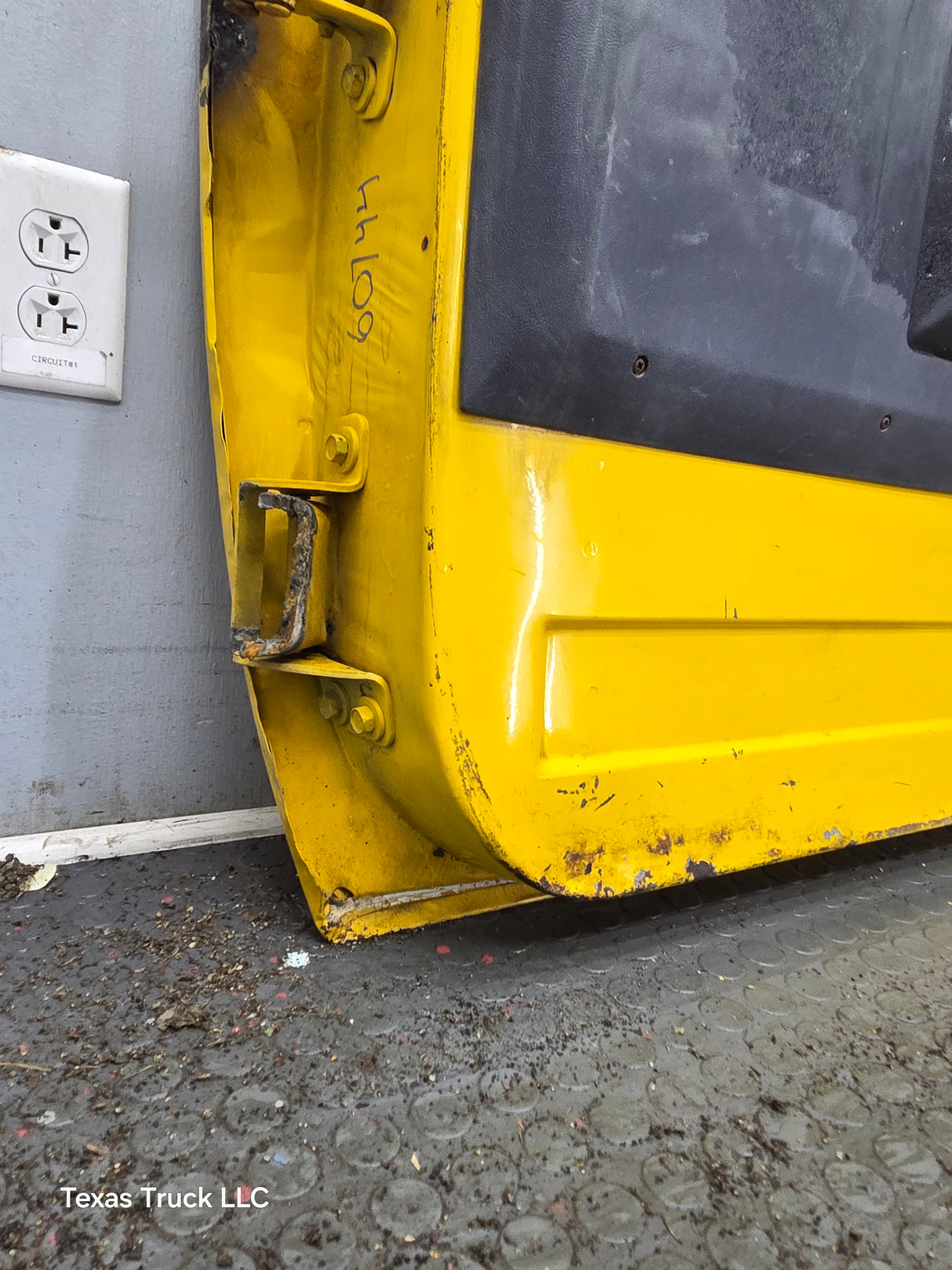 1973-1987 Chevrolet / GMC Square Body Front Passenger Side RH Door K / C Series