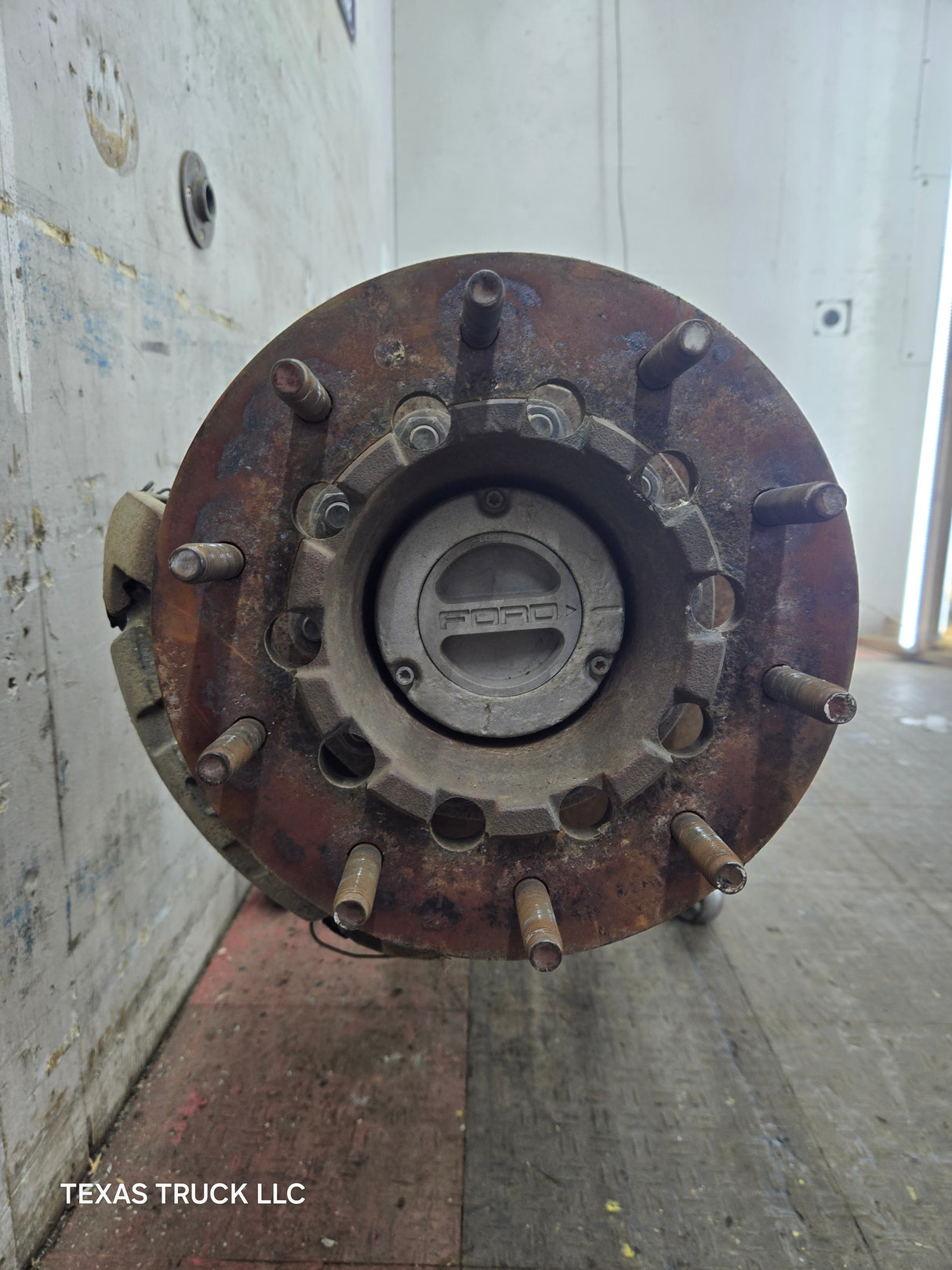 2005-2016 Ford F450 F550 Super Duty Front Axle 4.88 Gear Ratio DRW 10 Lug
