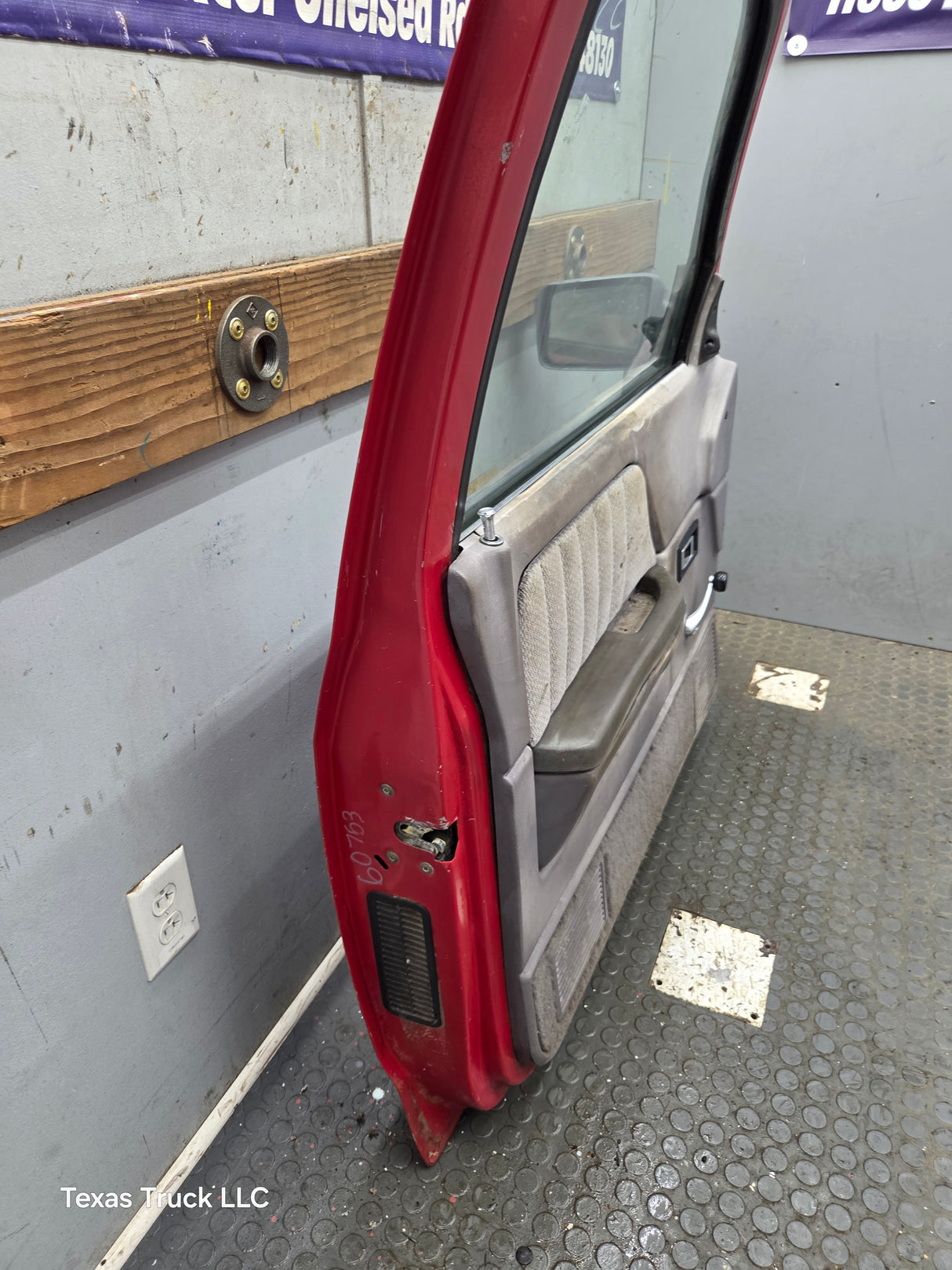 1992-1996 Dodge Dakota LH Driver Side Front Door