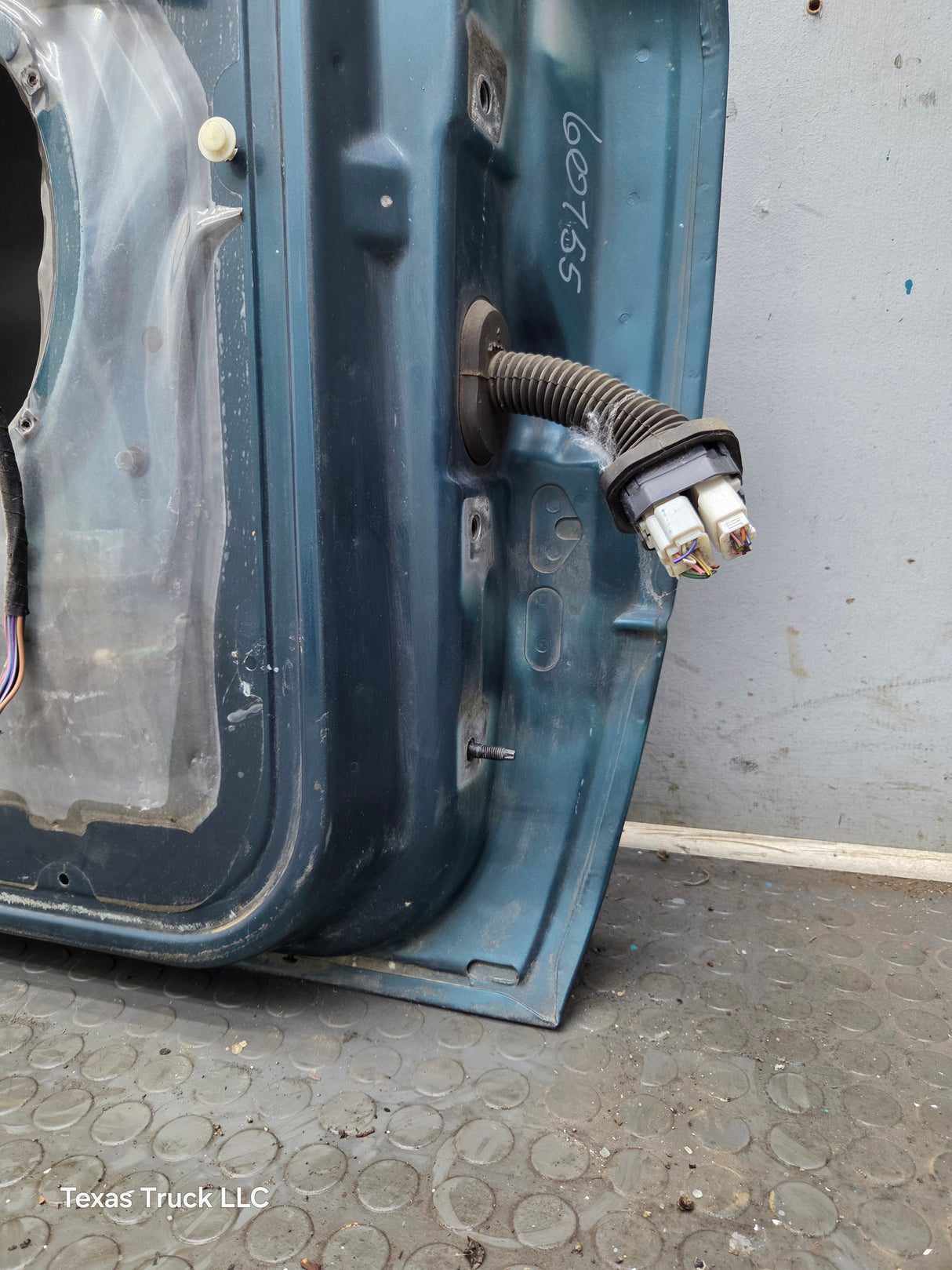 1994-2002 Dodge Ram 2nd Gen Quad Cab 4 Door Square Corner LH Driver Side Door