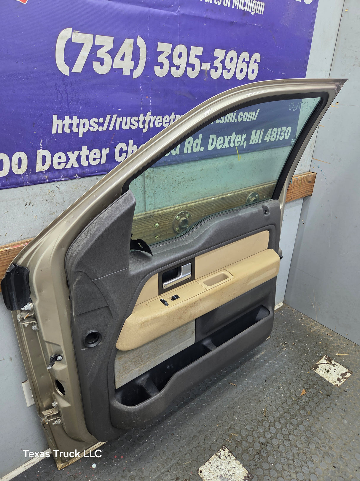 2004-2008 Ford F150 Extended/Regular Cab Passenger Side Front Door RH