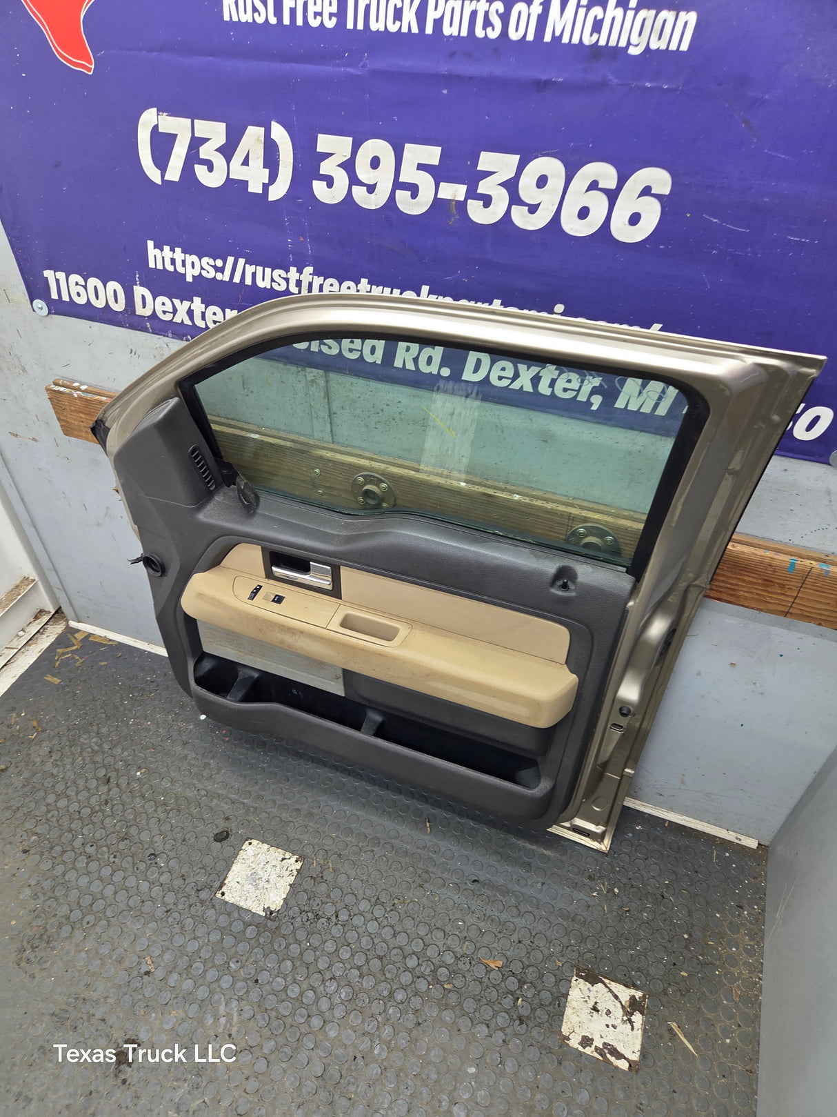 2004-2008 Ford F150 Extended/Regular Cab Passenger Side Front Door RH