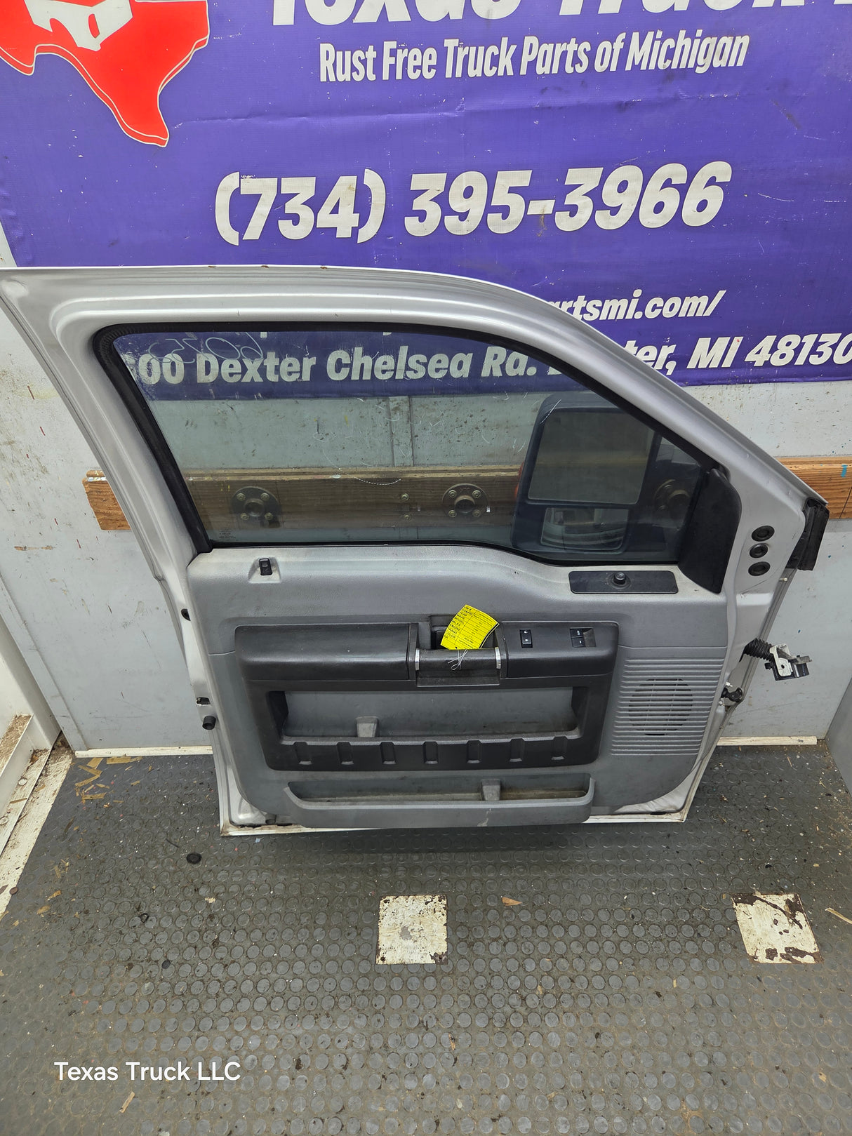2012-2016 Ford Super Duty LH Driver Side Front Door F250 F350 F450 F550