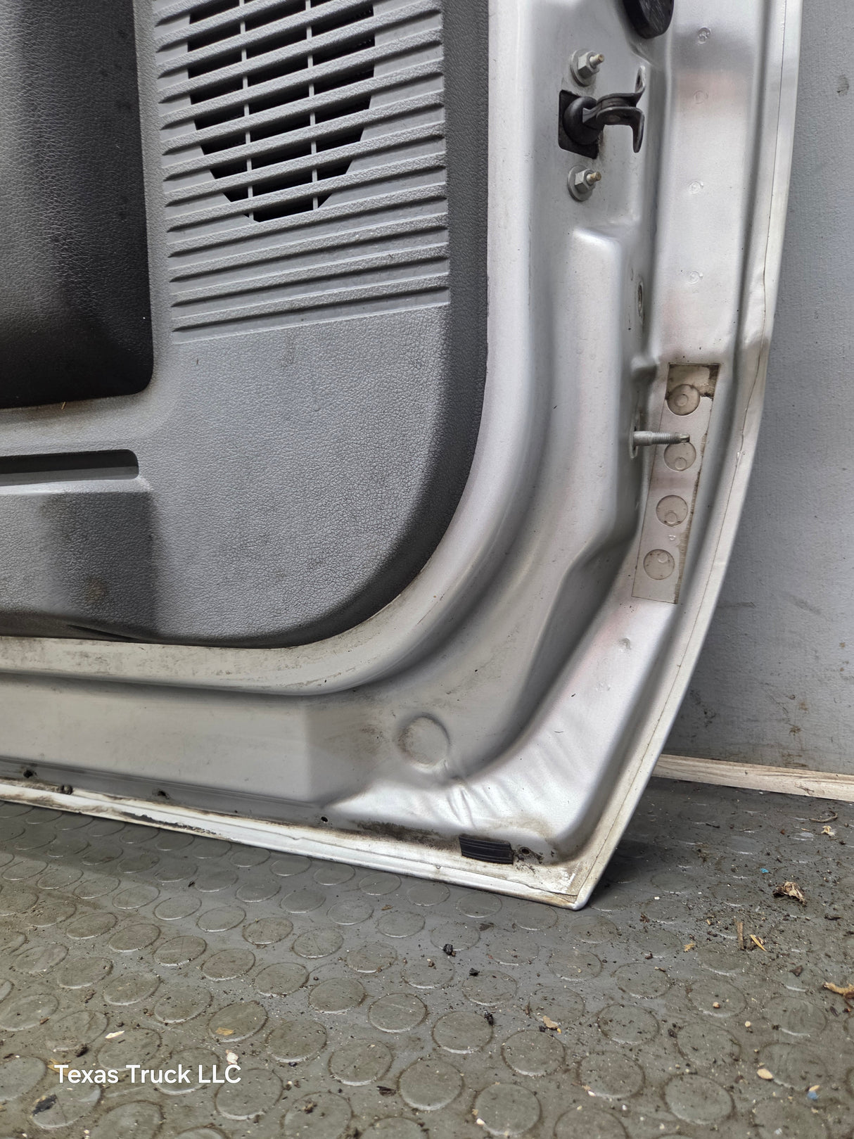 2012-2016 Ford Super Duty LH Driver Side Front Door F250 F350 F450 F550