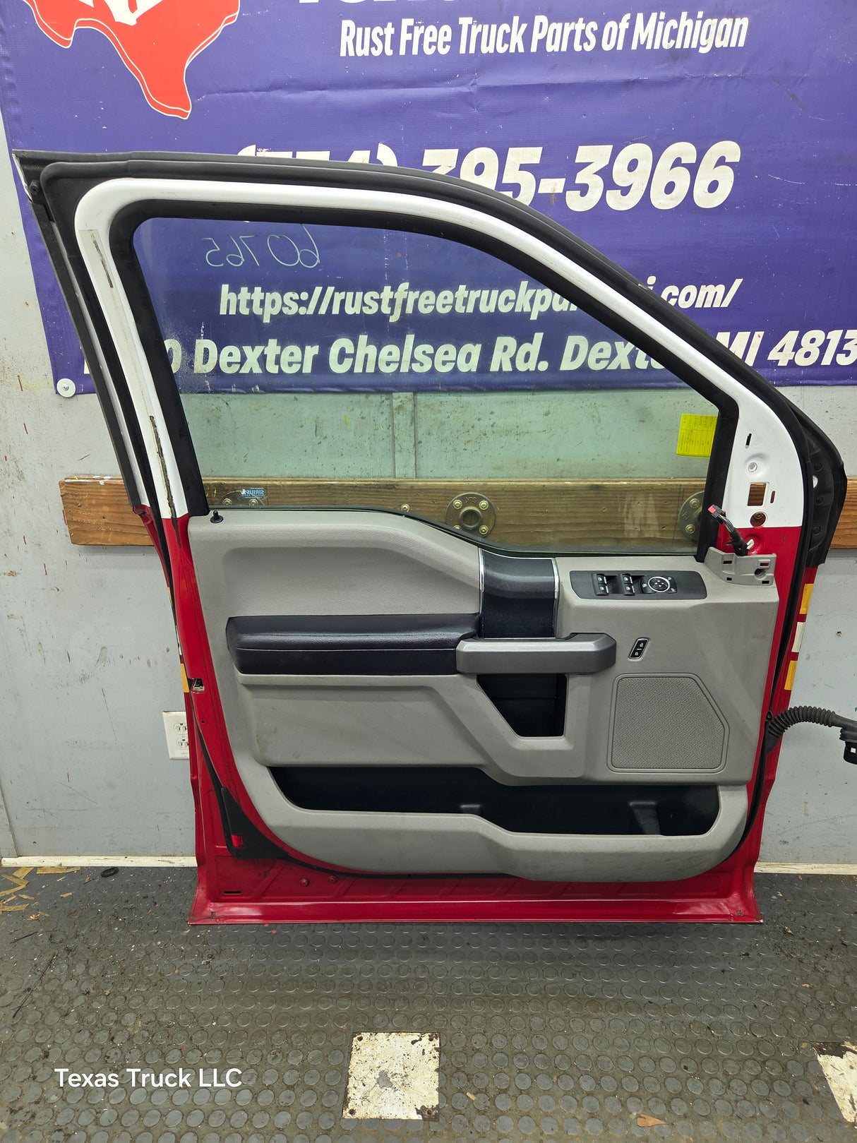 2015-2022 Ford F150 / Super Duty Driver Front Door LH F250 F350 F450 F550