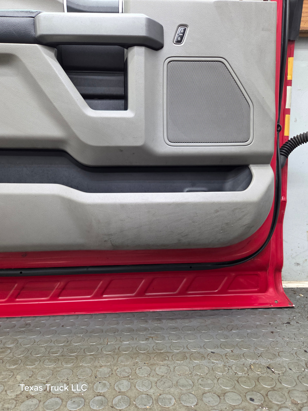 2015-2022 Ford F150 / Super Duty Driver Front Door LH F250 F350 F450 F550