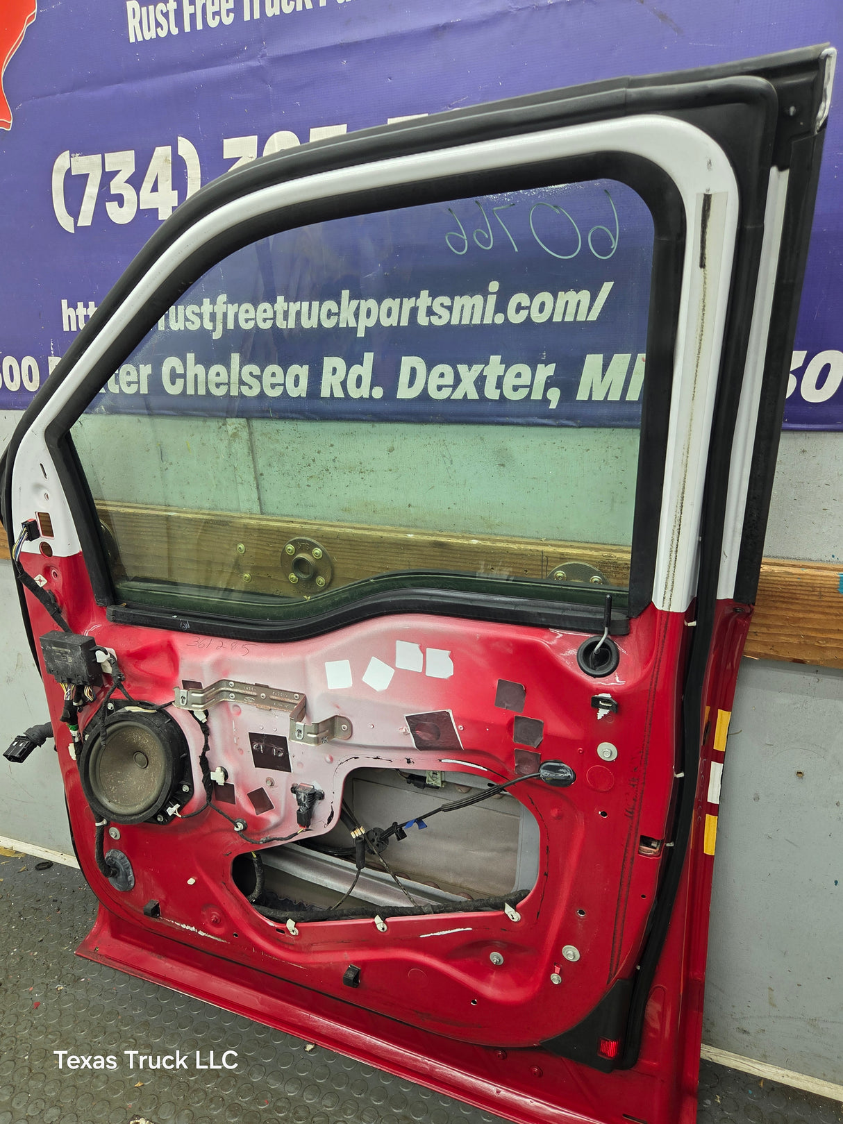 2015-2022 Ford F150 / Super Duty Passenger Side Front Door RH F250 F350 F450 F550