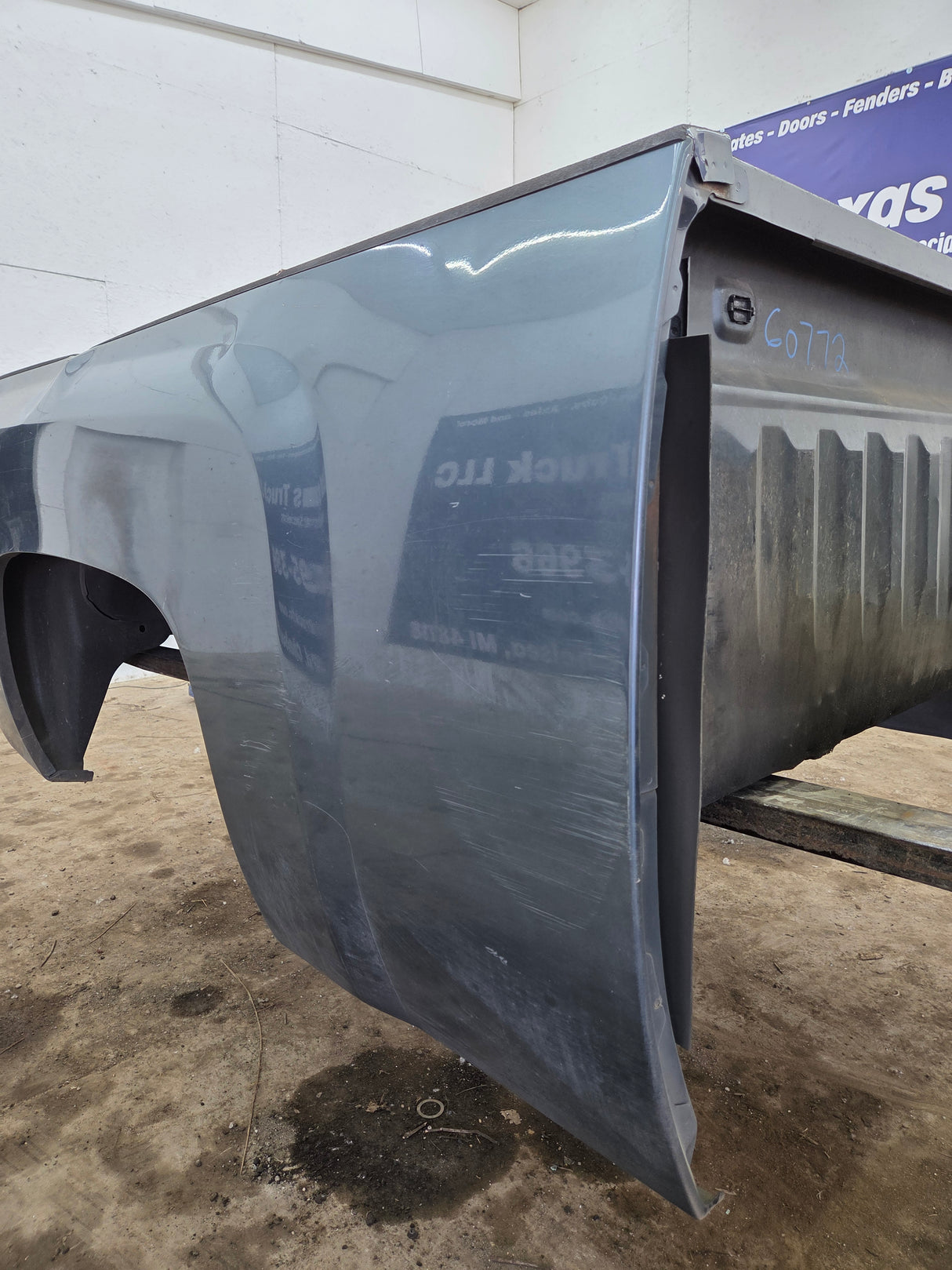 2007-2013 Chevrolet Silverado 1500 2500 3500 HD 6' 6" Short Truck