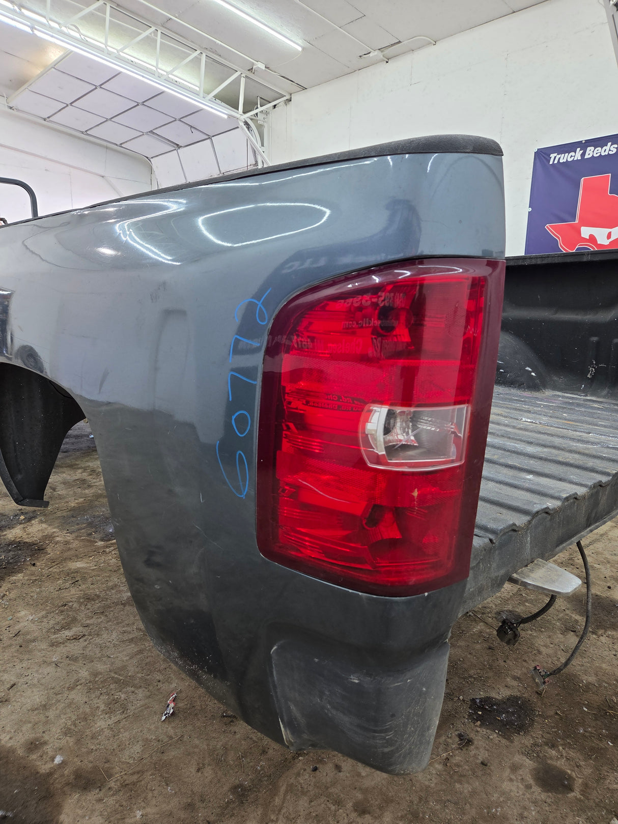2007-2013 Chevrolet Silverado 1500 2500 3500 HD 6' 6" Short Truck