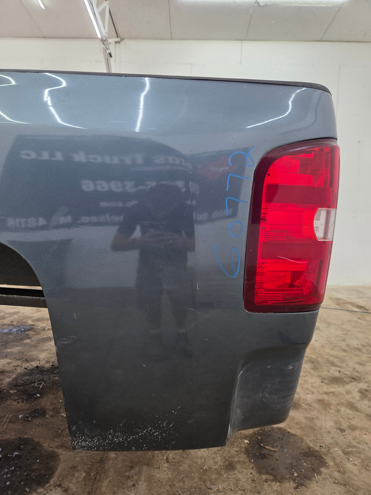 2007-2013 Chevrolet Silverado 1500 2500 3500 HD 6' 6" Short Truck