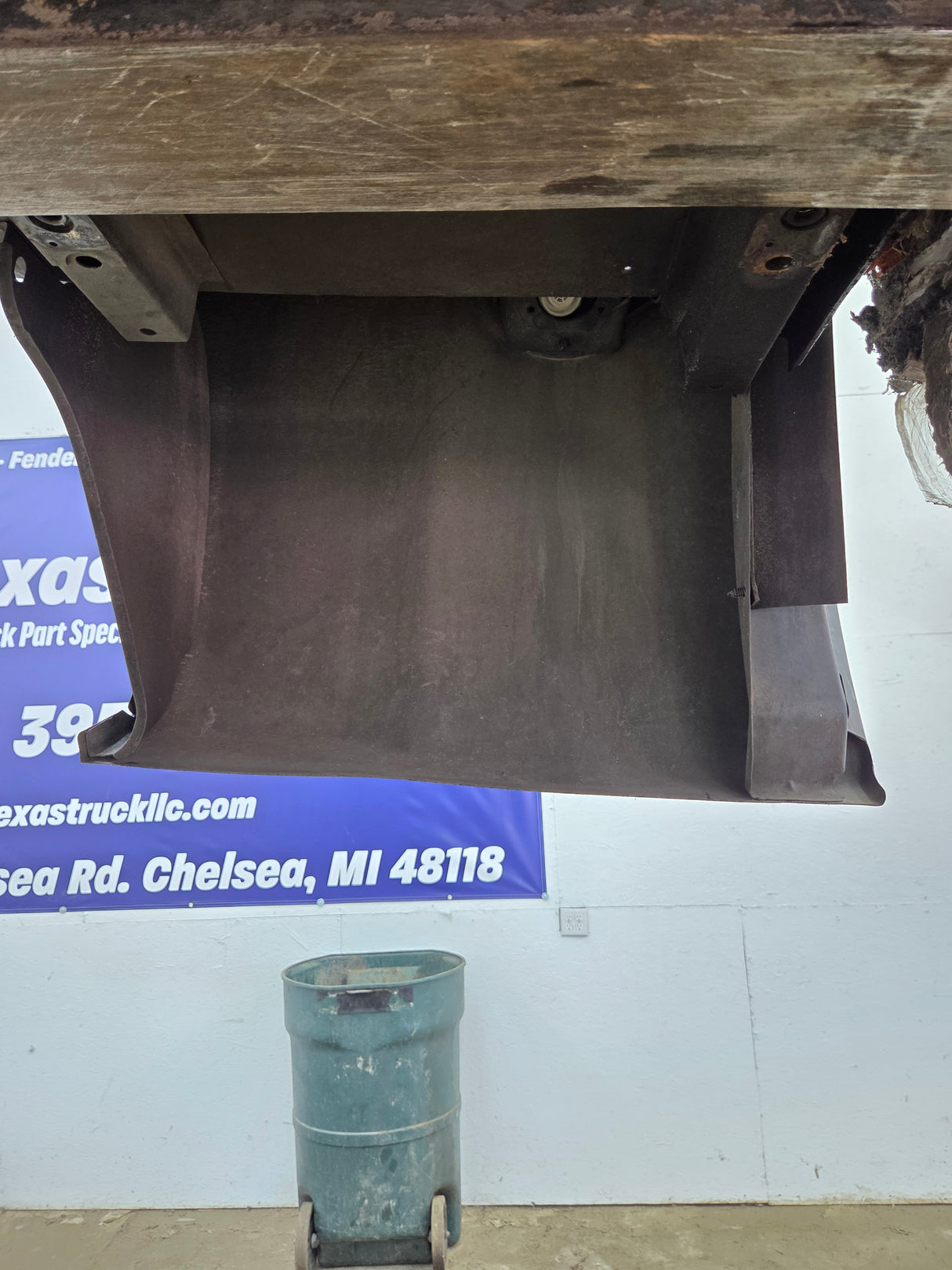 2007-2013 Chevrolet Silverado 1500 2500 3500 HD 6' 6" Short Truck