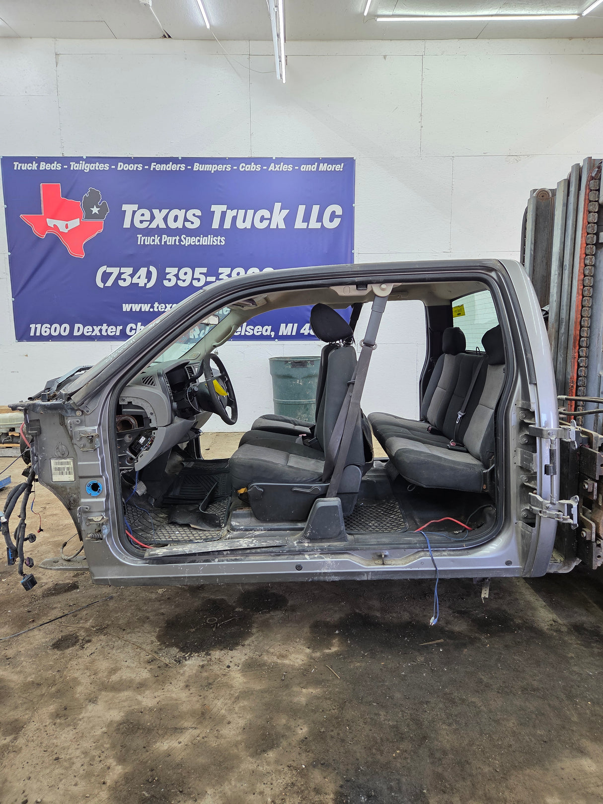 2007-2013 Chevrolet Silverado / GMC Sierra 1500 2500 3500 HD Extended Cab