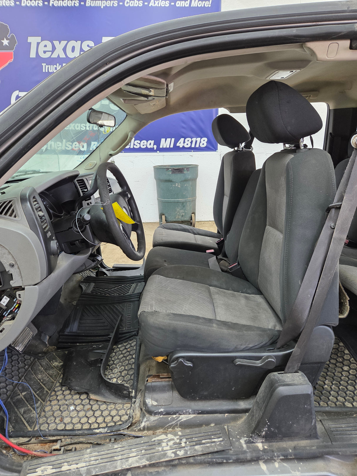 2007-2013 Chevrolet Silverado / GMC Sierra 1500 2500 3500 HD Extended Cab