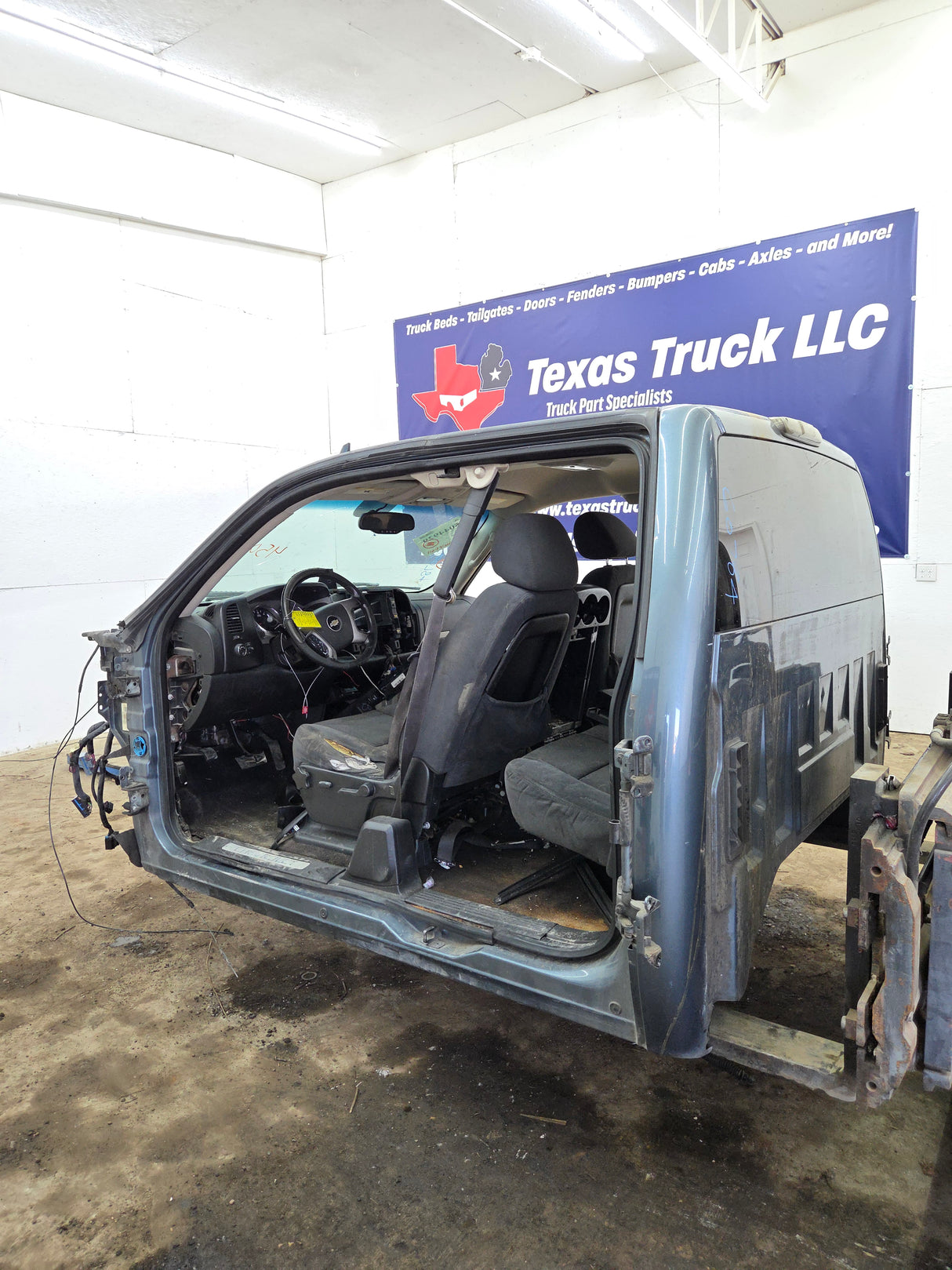 2007-2013 Chevrolet Silverado / GMC Sierra 1500 2500 3500 HD Extended Cab