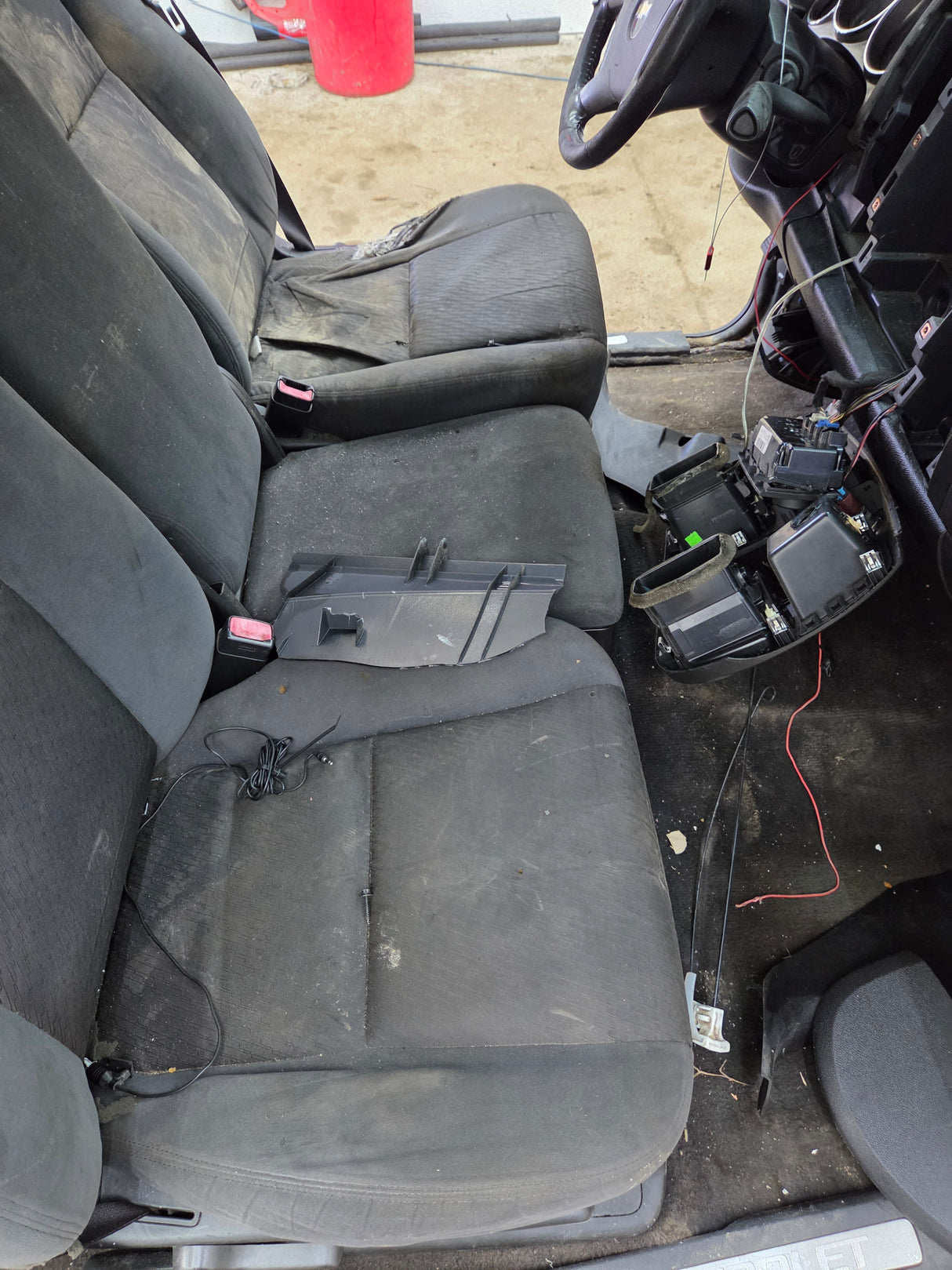 2007-2013 Chevrolet Silverado / GMC Sierra 1500 2500 3500 HD Extended Cab