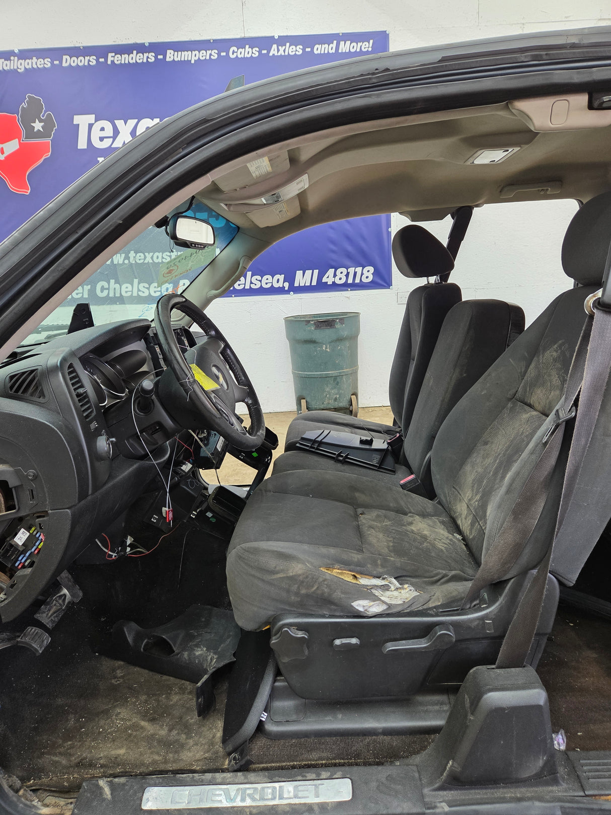 2007-2013 Chevrolet Silverado / GMC Sierra 1500 2500 3500 HD Extended Cab