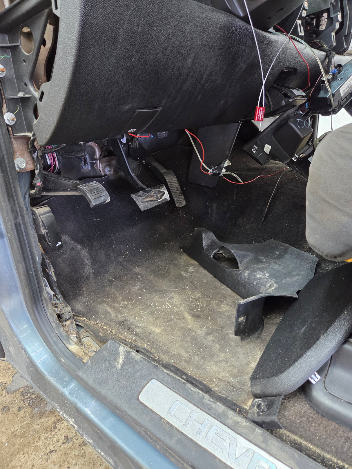 2007-2013 Chevrolet Silverado / GMC Sierra 1500 2500 3500 HD Extended Cab