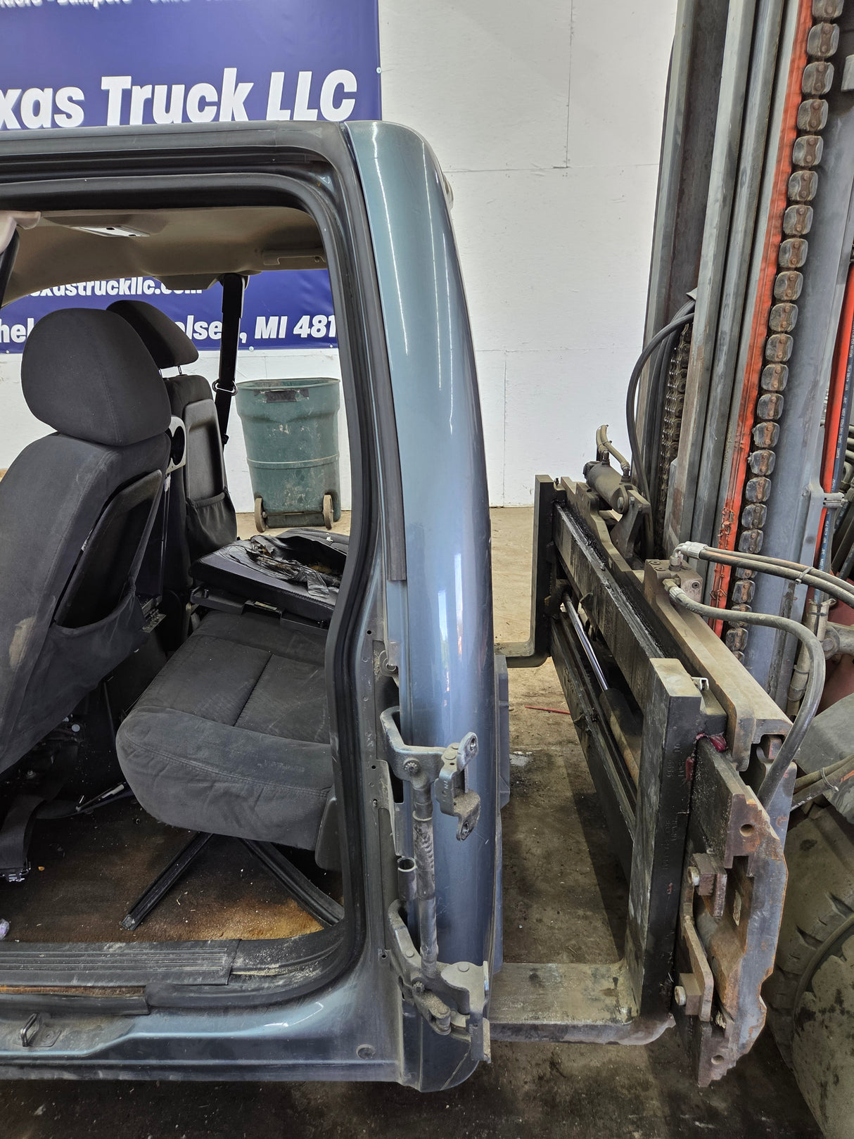 2007-2013 Chevrolet Silverado / GMC Sierra 1500 2500 3500 HD Extended Cab