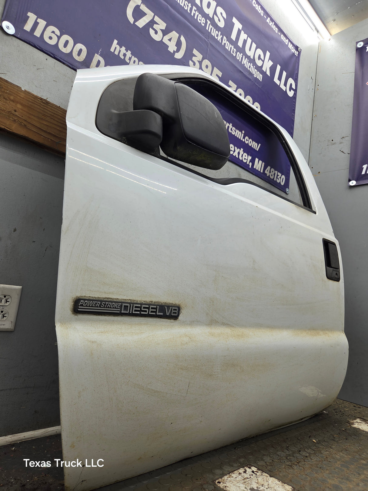 1999-2011 Ford Super Duty LH Driver Side Front Door F250 F350 F450 F550