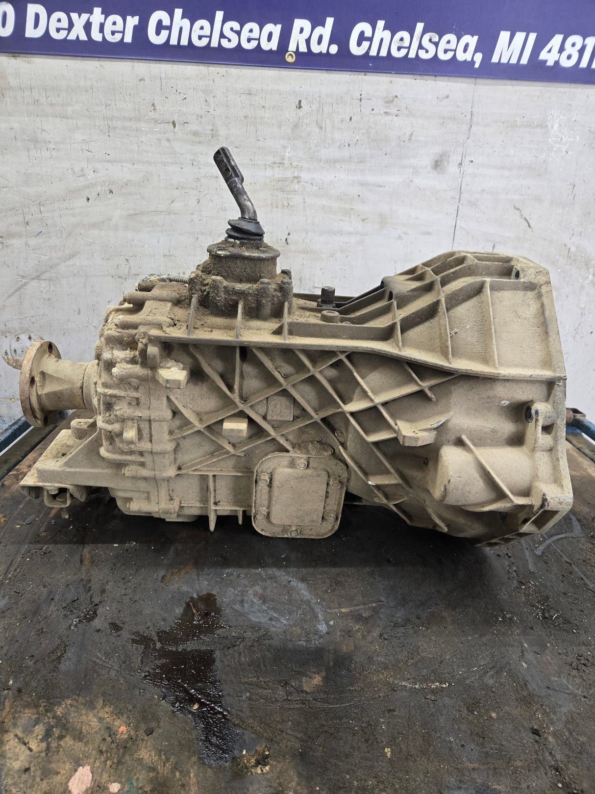1999-2001 Ford Super Duty V10 6.8L 5.4L 4x4 ZF5 manual transmission 2wd F250 F350 F450 F550 74K MILES