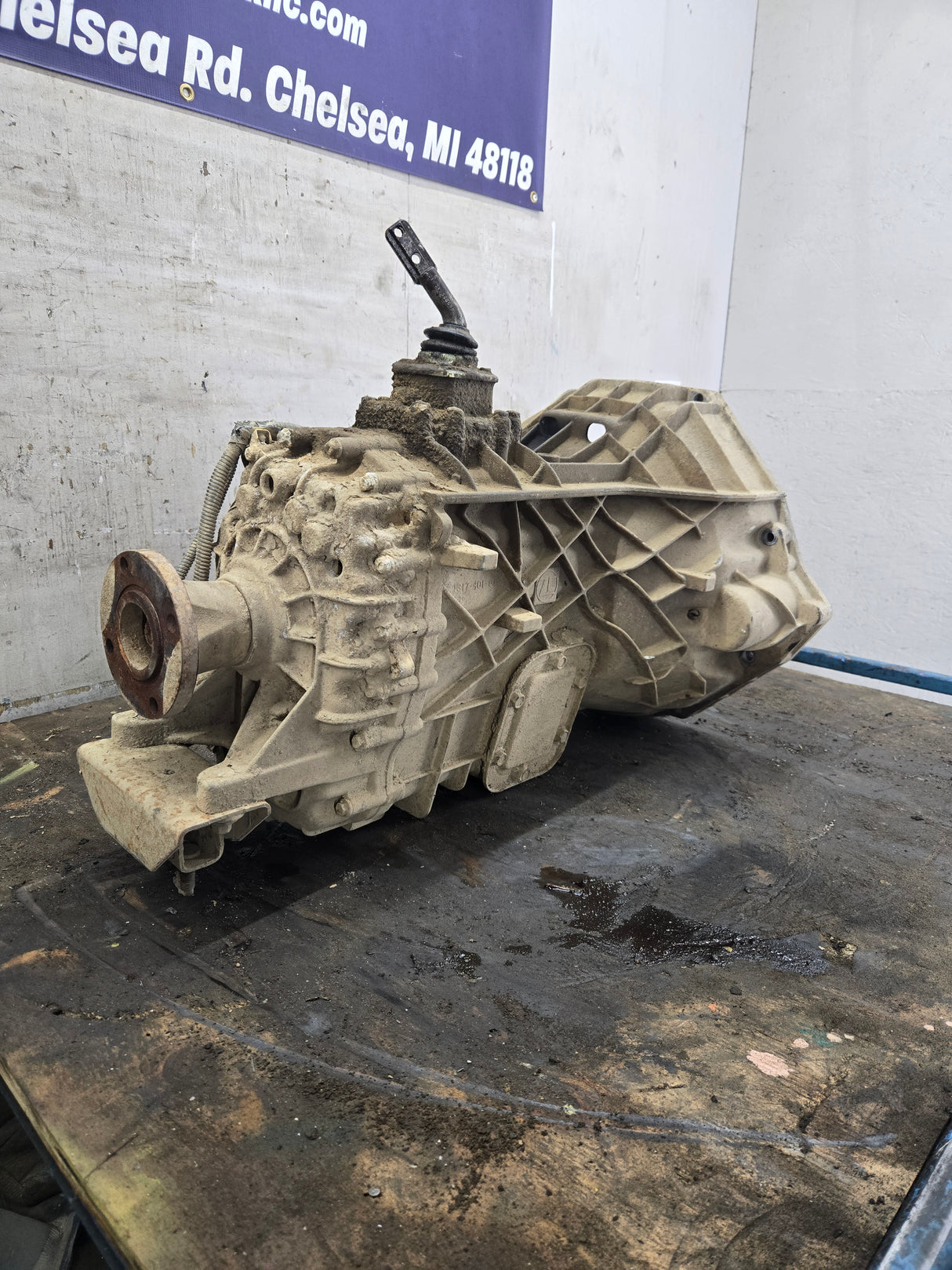 1999-2001 Ford Super Duty V10 6.8L 5.4L 4x4 ZF5 manual transmission 2wd F250 F350 F450 F550 74K MILES
