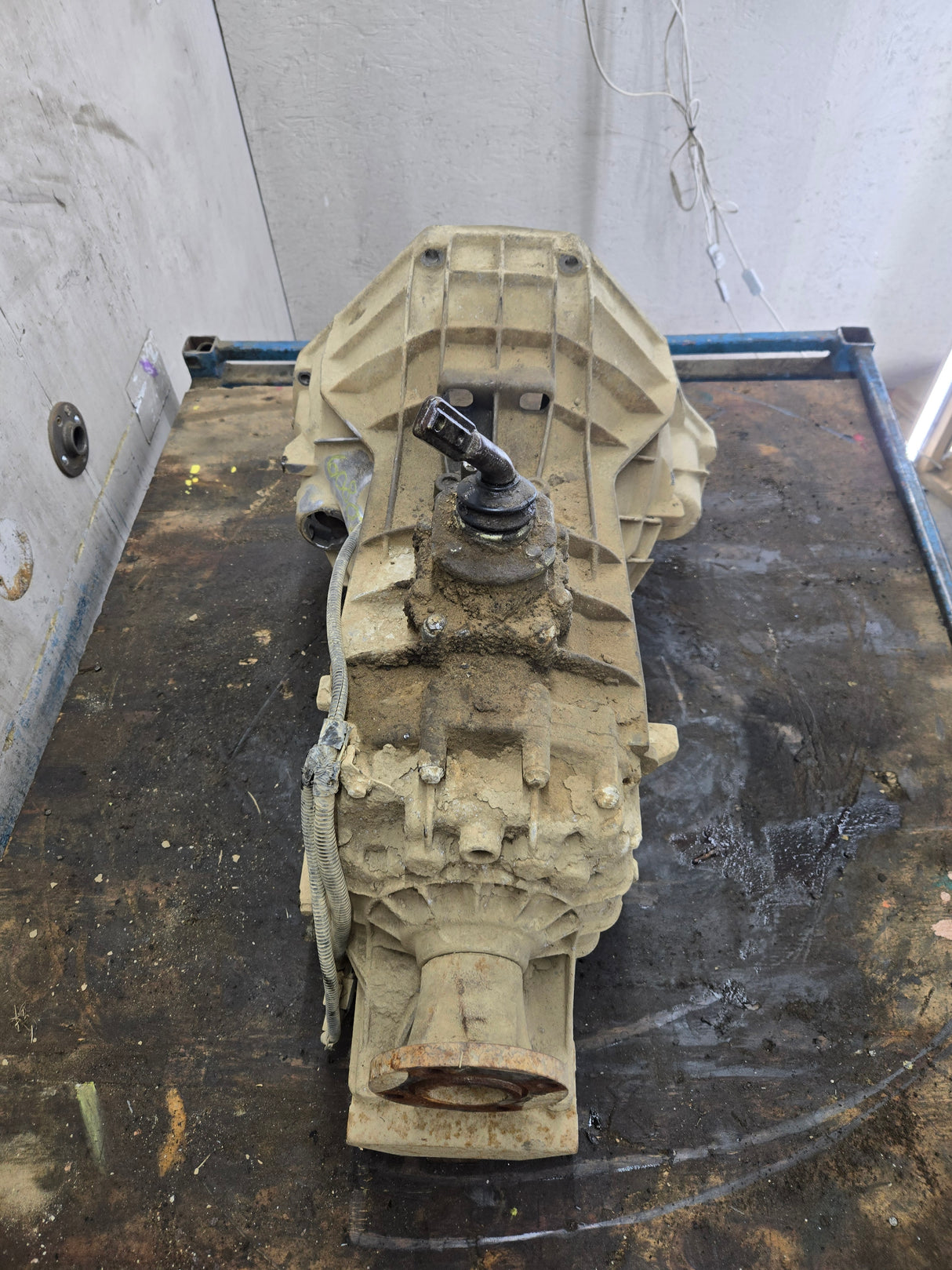 1999-2001 Ford Super Duty V10 6.8L 5.4L 4x4 ZF5 manual transmission 2wd F250 F350 F450 F550 74K MILES