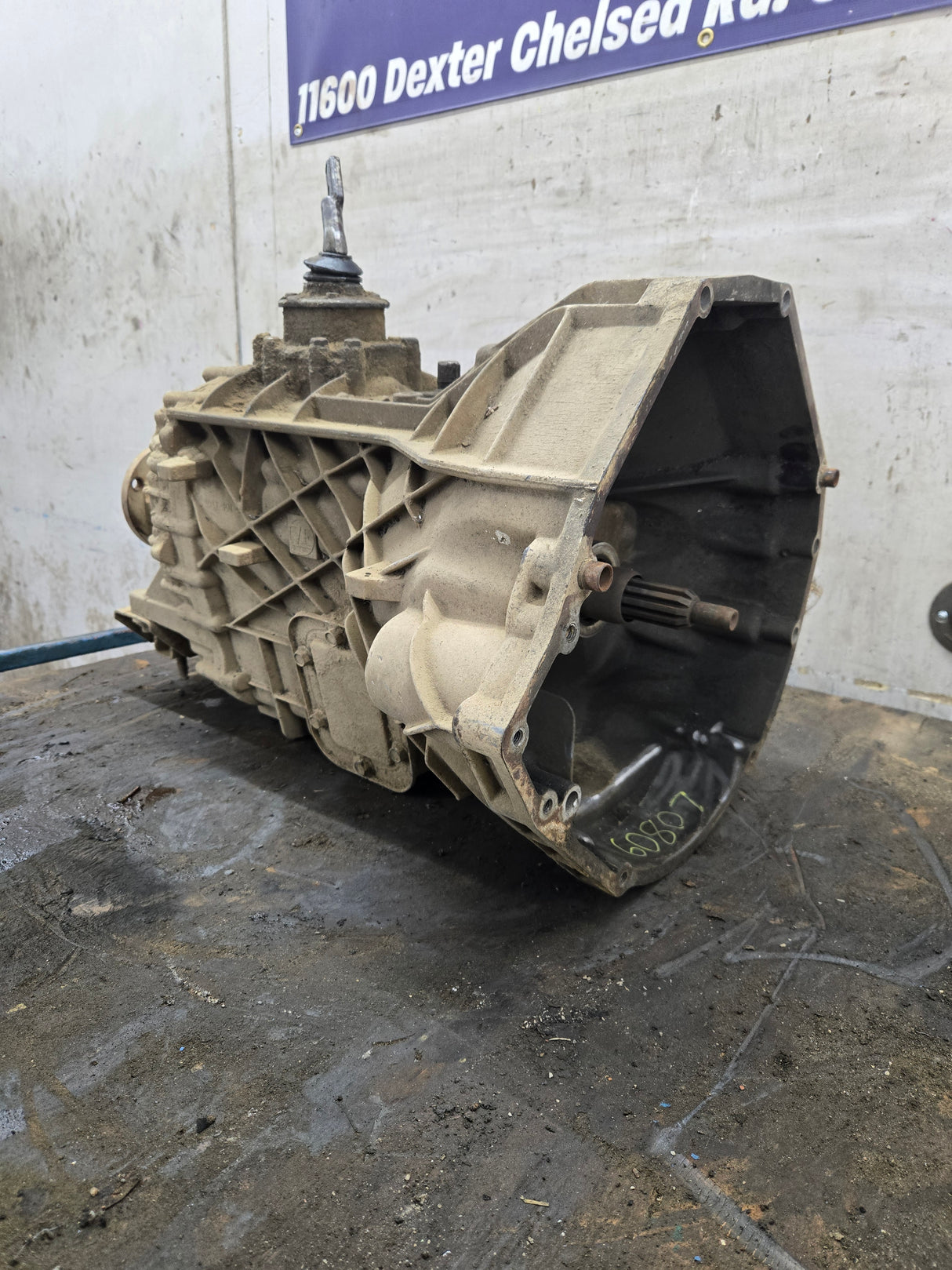 1999-2001 Ford Super Duty V10 6.8L 5.4L 4x4 ZF5 manual transmission 2wd F250 F350 F450 F550 74K MILES