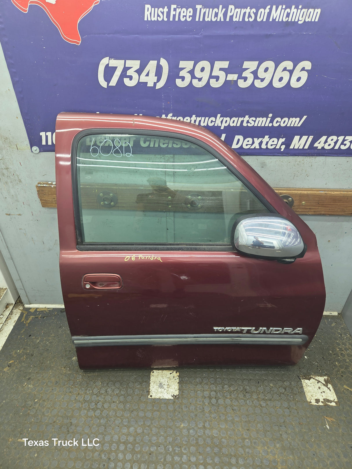 2000-2006 Toyota Tundra Front Right Hand Passenger Side 1st Gen Door