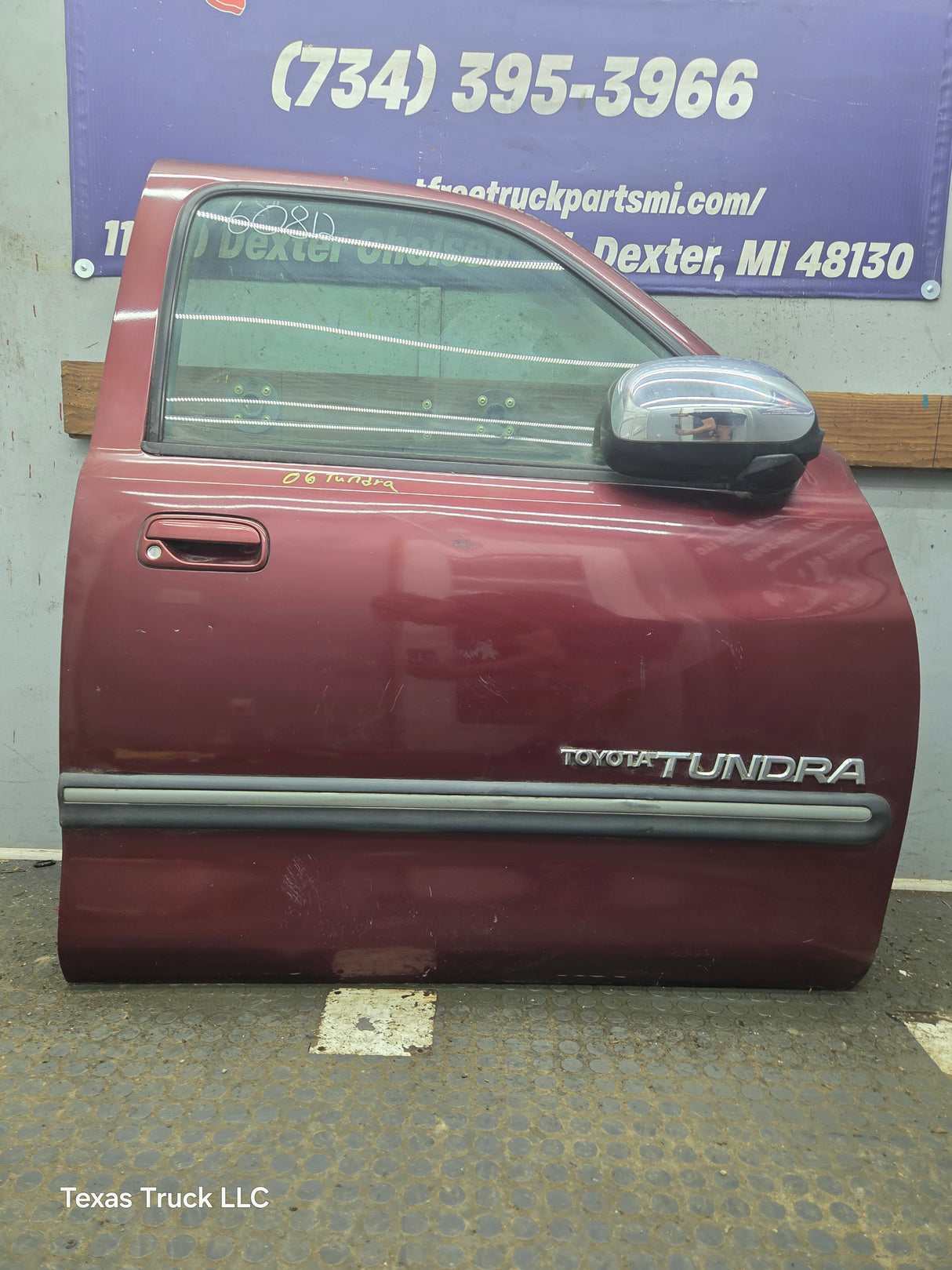 2000-2006 Toyota Tundra Front Right Hand Passenger Side 1st Gen Door