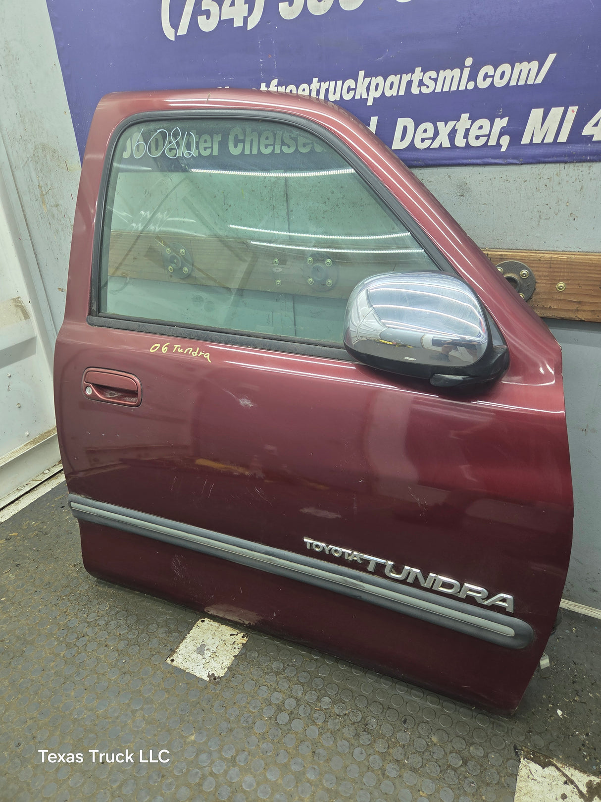 2000-2006 Toyota Tundra Front Right Hand Passenger Side 1st Gen Door