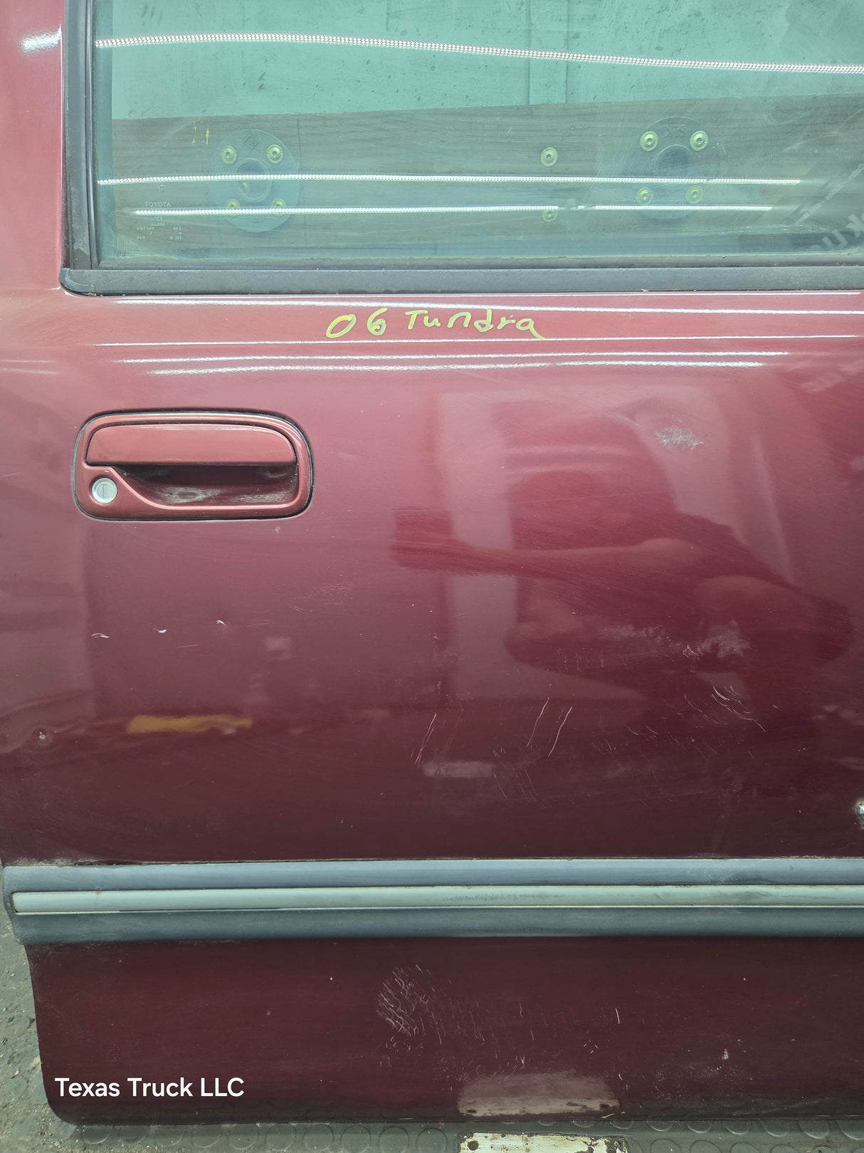 2000-2006 Toyota Tundra Front Right Hand Passenger Side 1st Gen Door