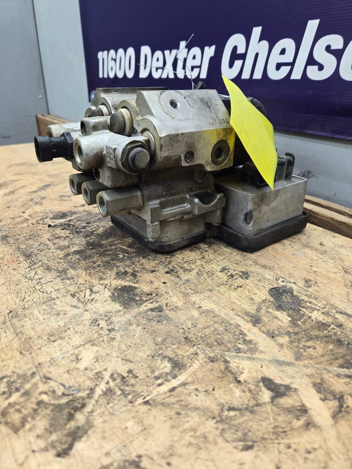1994 Chevrolet Silverado C1500 ABS Pump Module Control Assembly