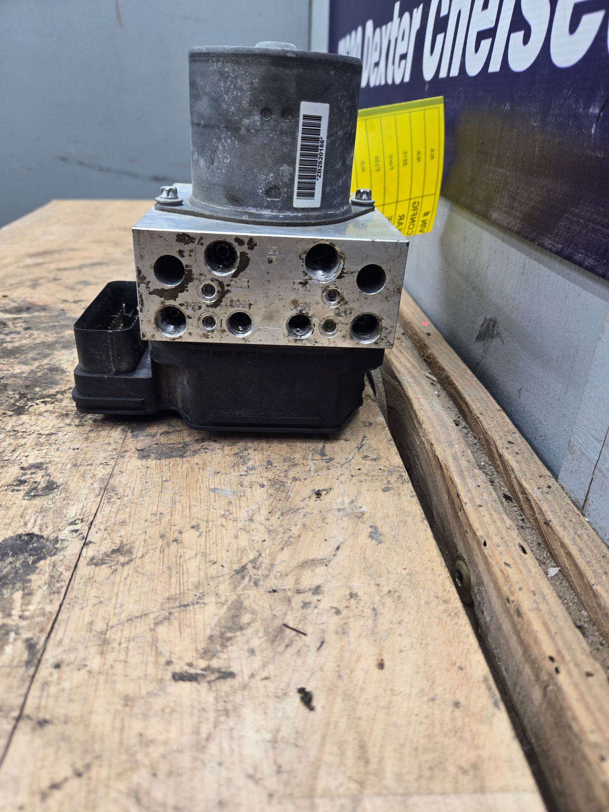 2014-2016 Ford Super Duty F250 F350 ABS Pump Module Control Assembly EC34-2C405-CB