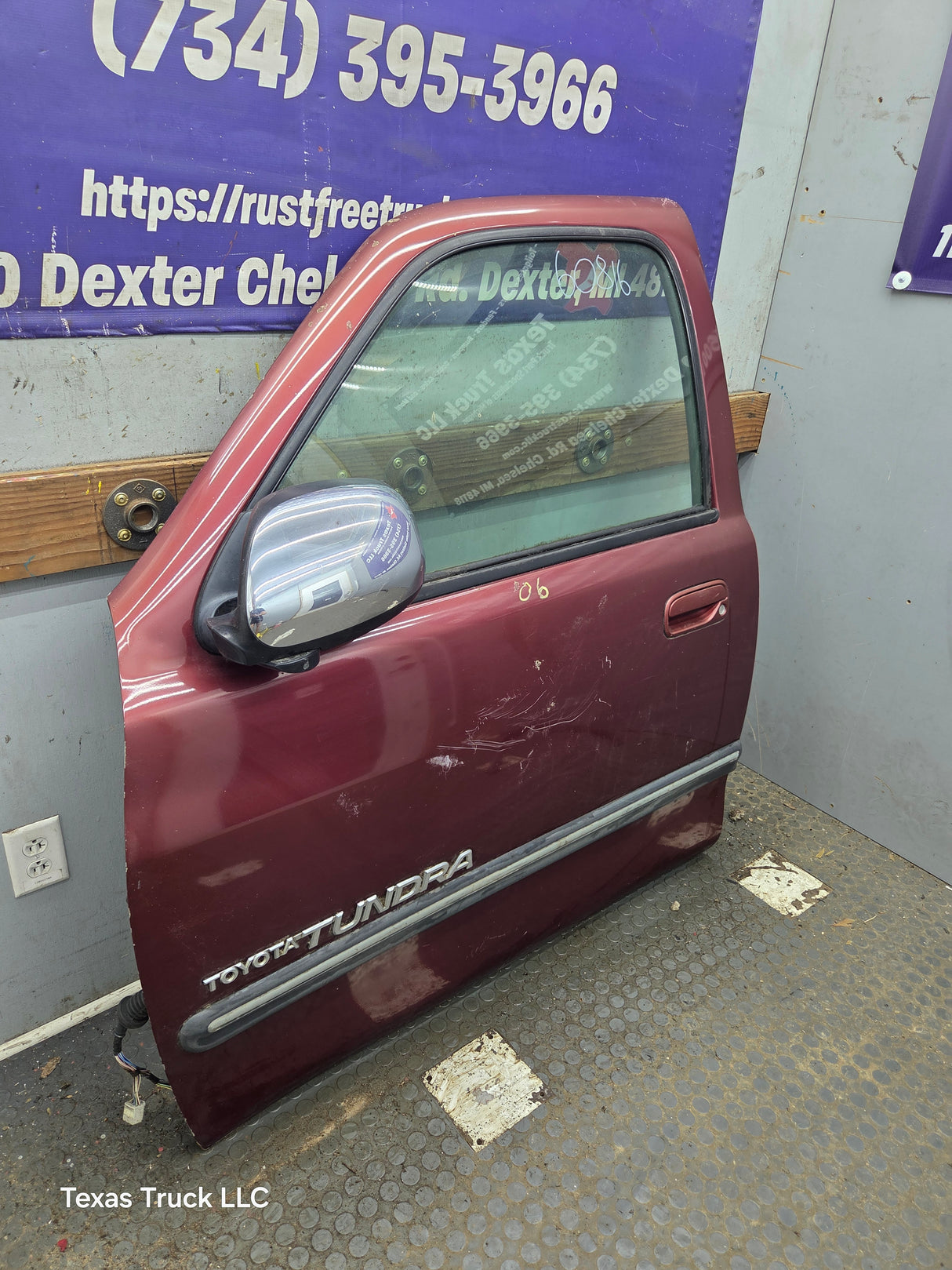 2000-2006 Toyota Tundra Front Left Hand Driver Side 1st Gen Door