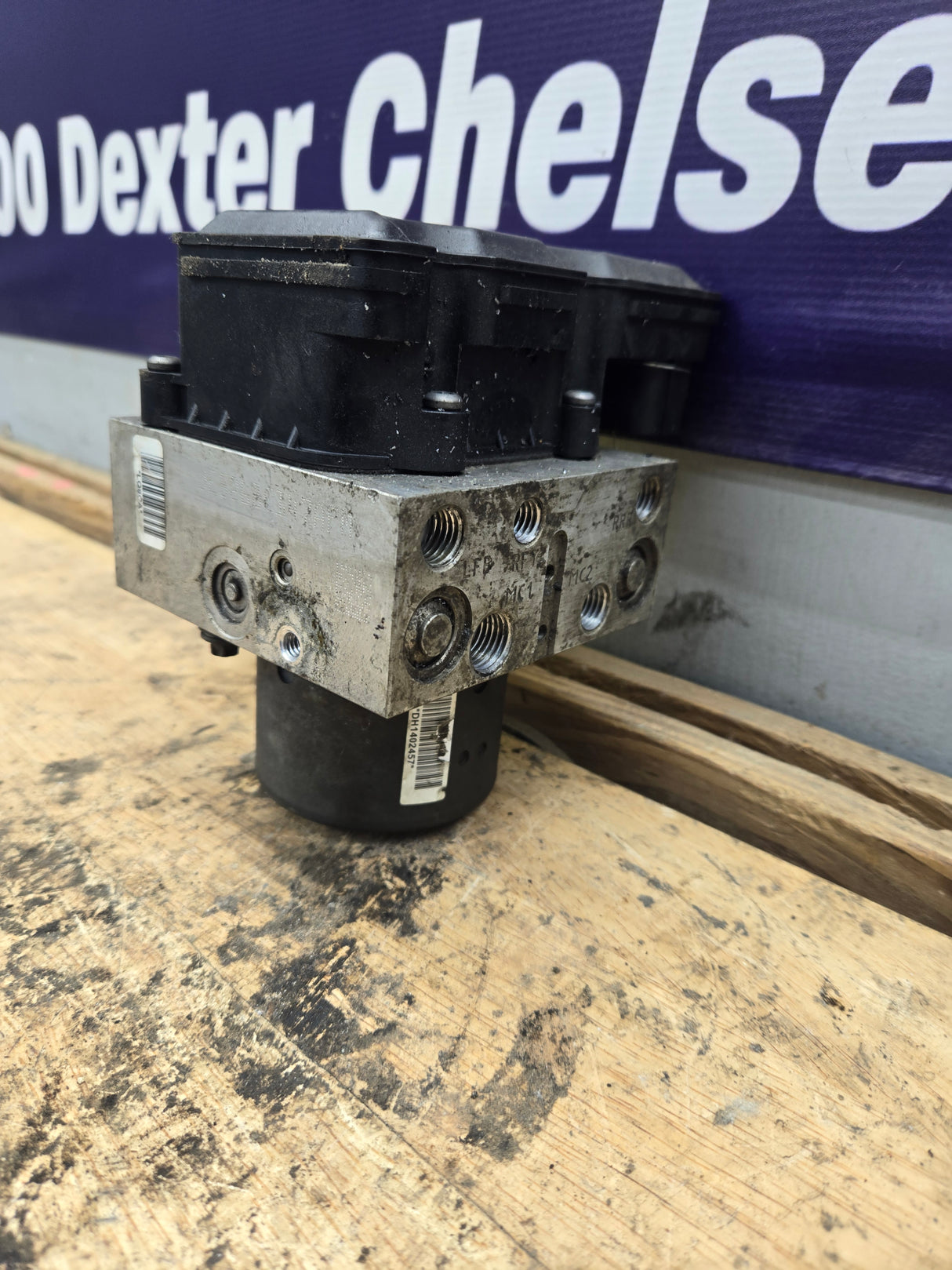 2016 Ford Super Duty F350 F450 F550 DC34-2C346-AD ABS Pump Module Control Assembly