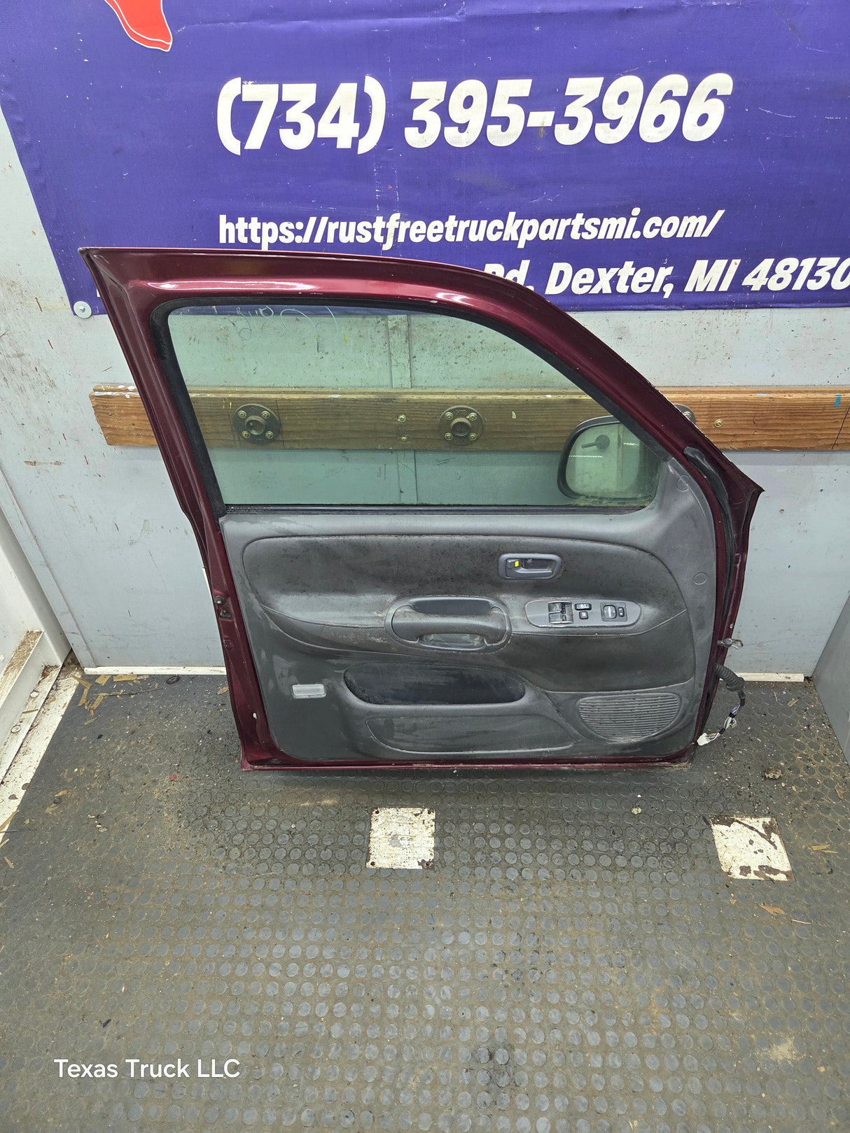 2000-2006 Toyota Tundra Front Left Hand Driver Side 1st Gen Door