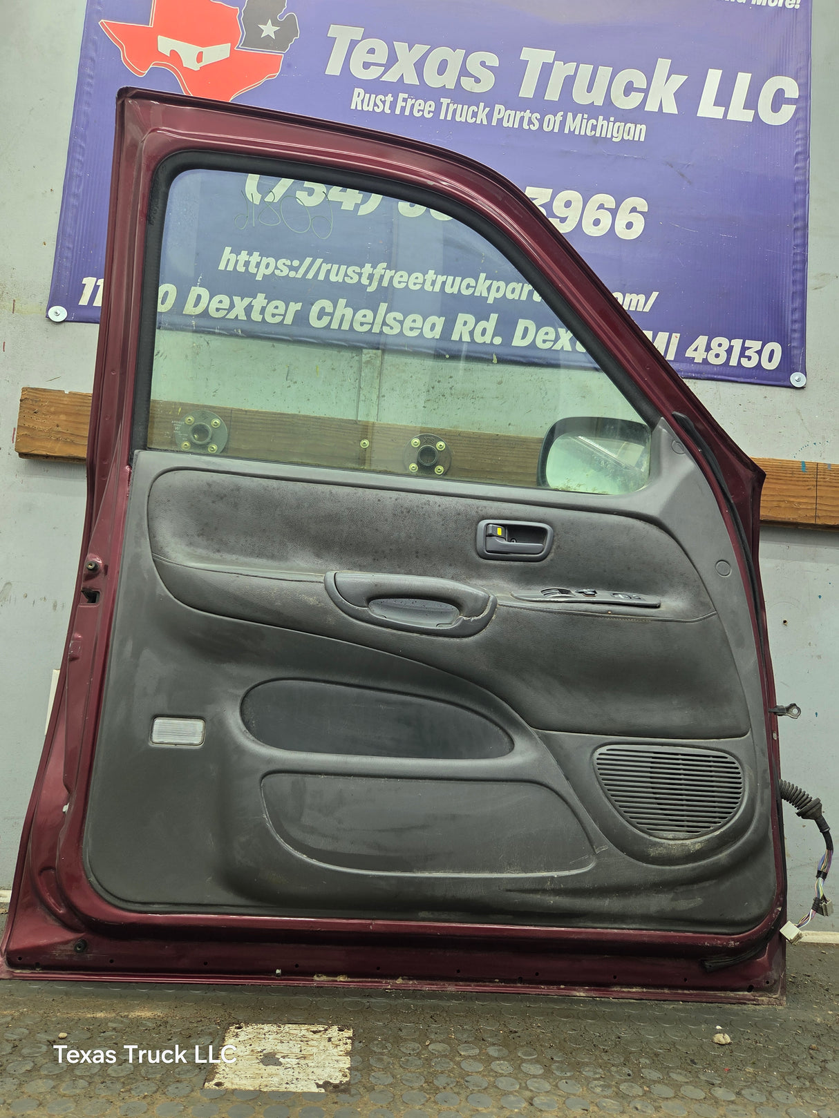 2000-2006 Toyota Tundra Front Left Hand Driver Side 1st Gen Door