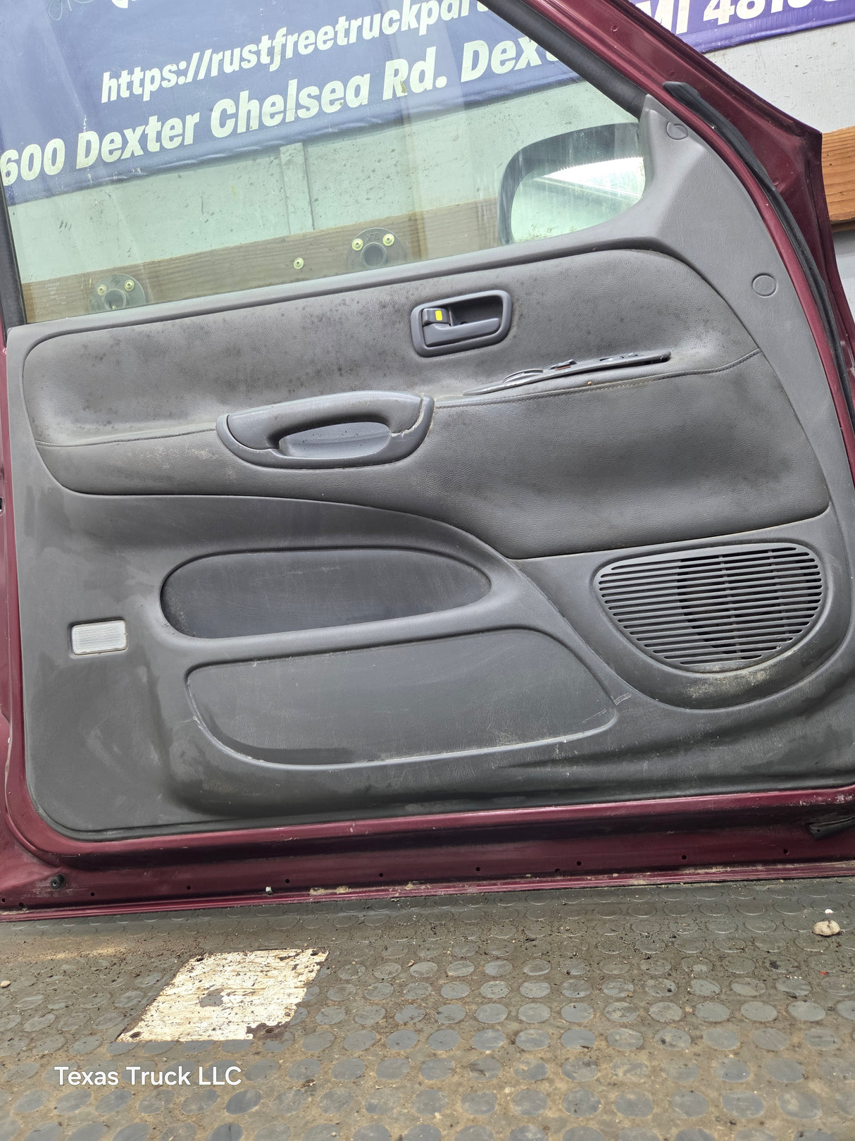 2000-2006 Toyota Tundra Front Left Hand Driver Side 1st Gen Door