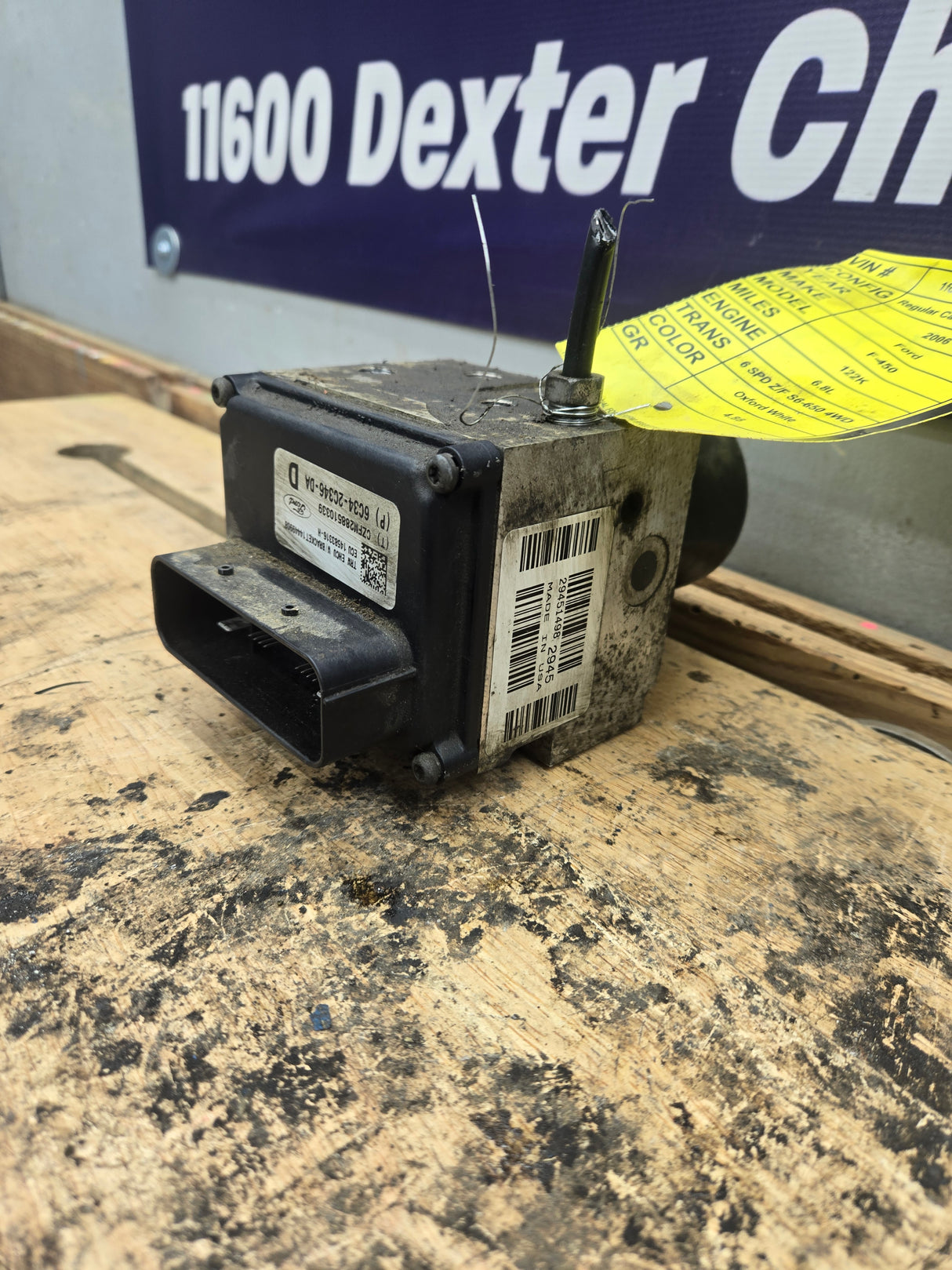 2006 Ford Super Duty F450 F550 ABS Pump Module Control Assembly 6C34-2C346-DA