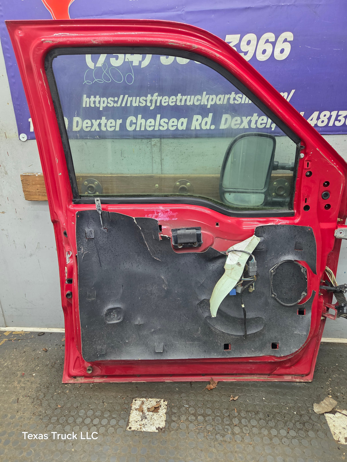 1999-2011 Ford Super Duty LH Driver Side Front Door F250 F350 F450 F550