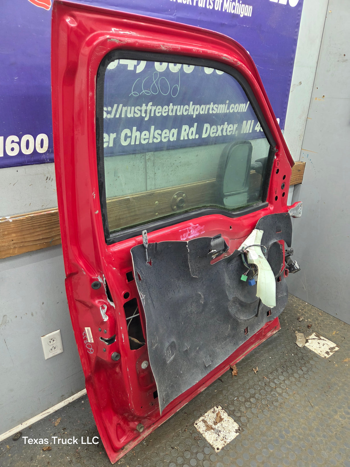 1999-2011 Ford Super Duty LH Driver Side Front Door F250 F350 F450 F550