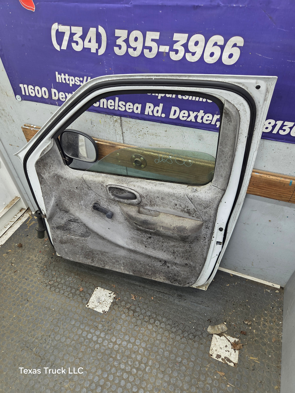 1997-2003 Ford F150 Extended / Regular Cab Passenger Side RH Front Door