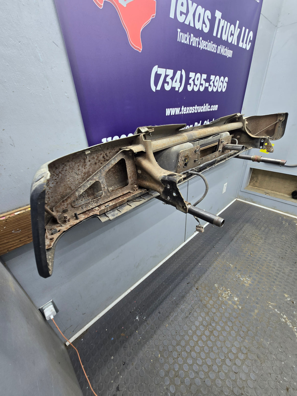 2007-2010 Chevrolet Silverado / GMC Sierra 1500 Rear Bumper