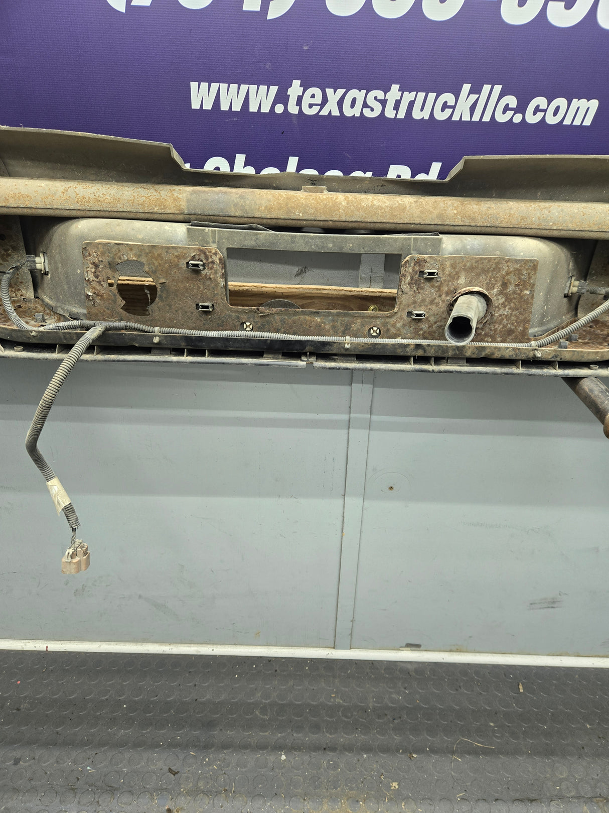 2007-2010 Chevrolet Silverado / GMC Sierra 1500 Rear Bumper