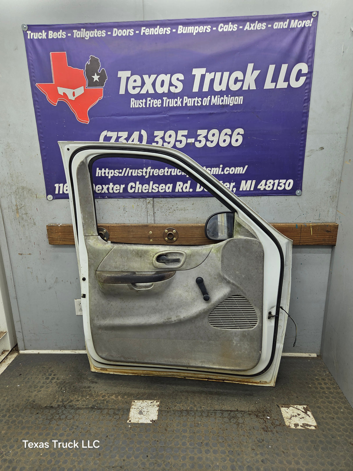 1997-2003 Ford F150 Extended / Regular Cab Driver Side LH Front Door
