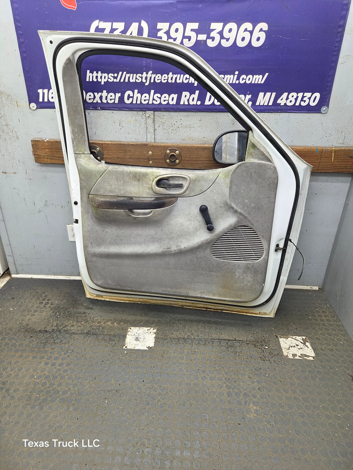 1997-2003 Ford F150 Extended / Regular Cab Driver Side LH Front Door